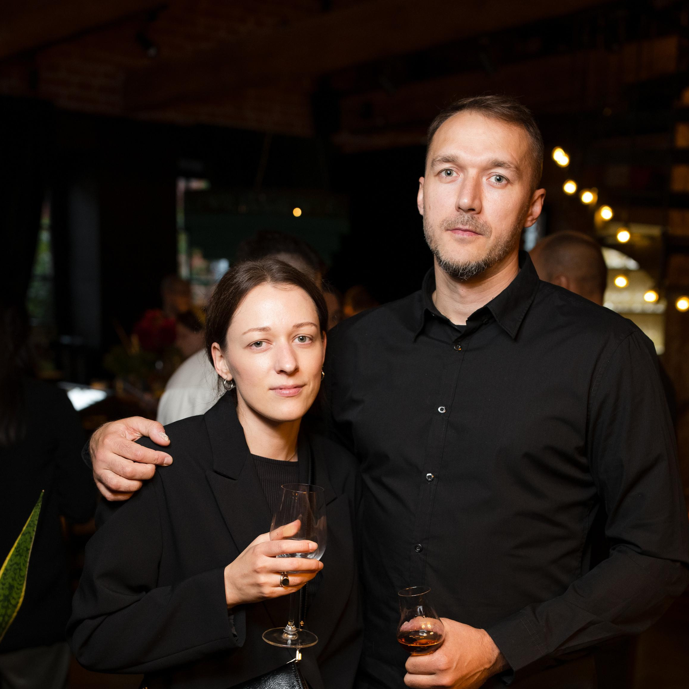 Наши контакты. Студия интерьерных картин ручной работы