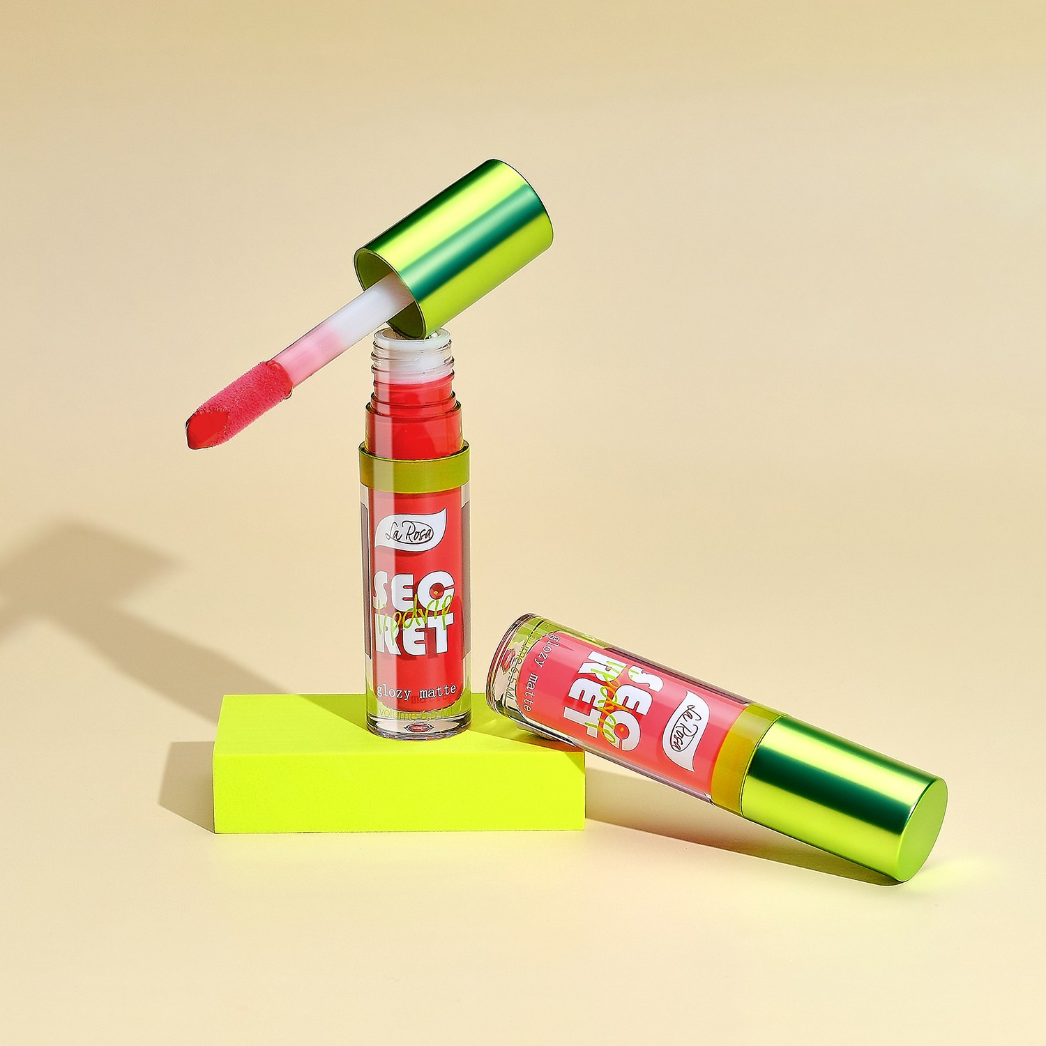 Предметная фотосъёмка косметики, Фотосъёмка в Москве, Фотосъёмка в зеленограде, косметика, блеск для губ