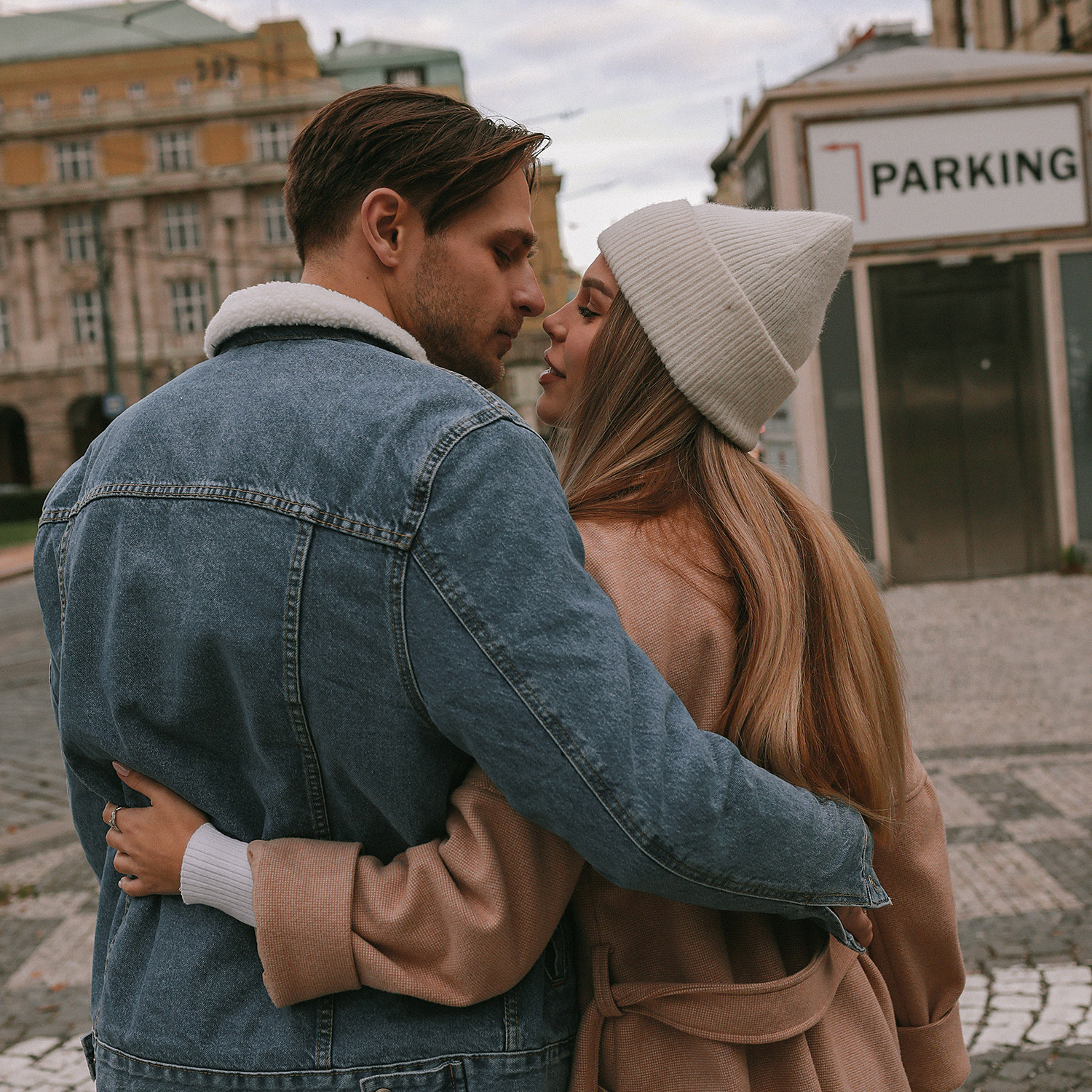 Kontakty. Rodinná a svatební fotografka v Praze, Brně, Vídni a Bratislavě — Jane Reutova