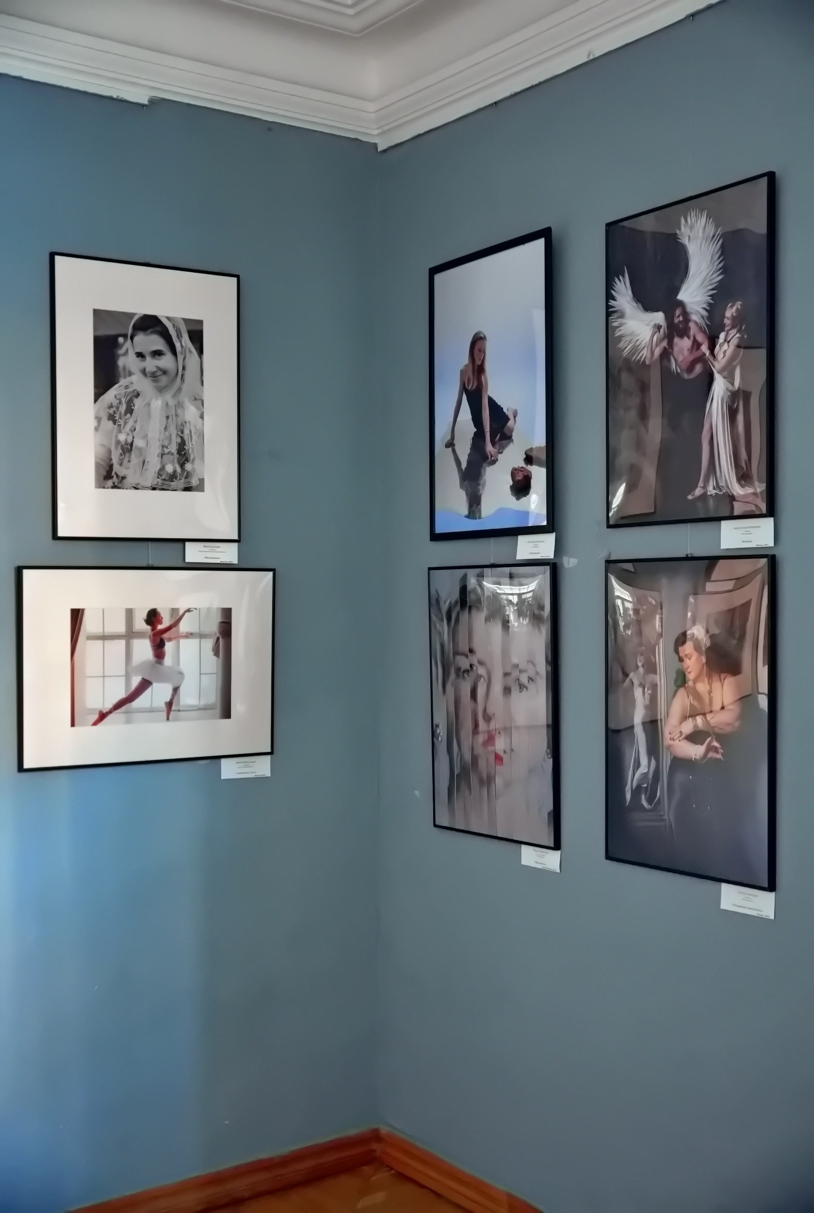 Выставка Женские Метаморфозы в Библиотека-читальня им. И. С. Тургенева. Дударева Наталия фотограф Москва