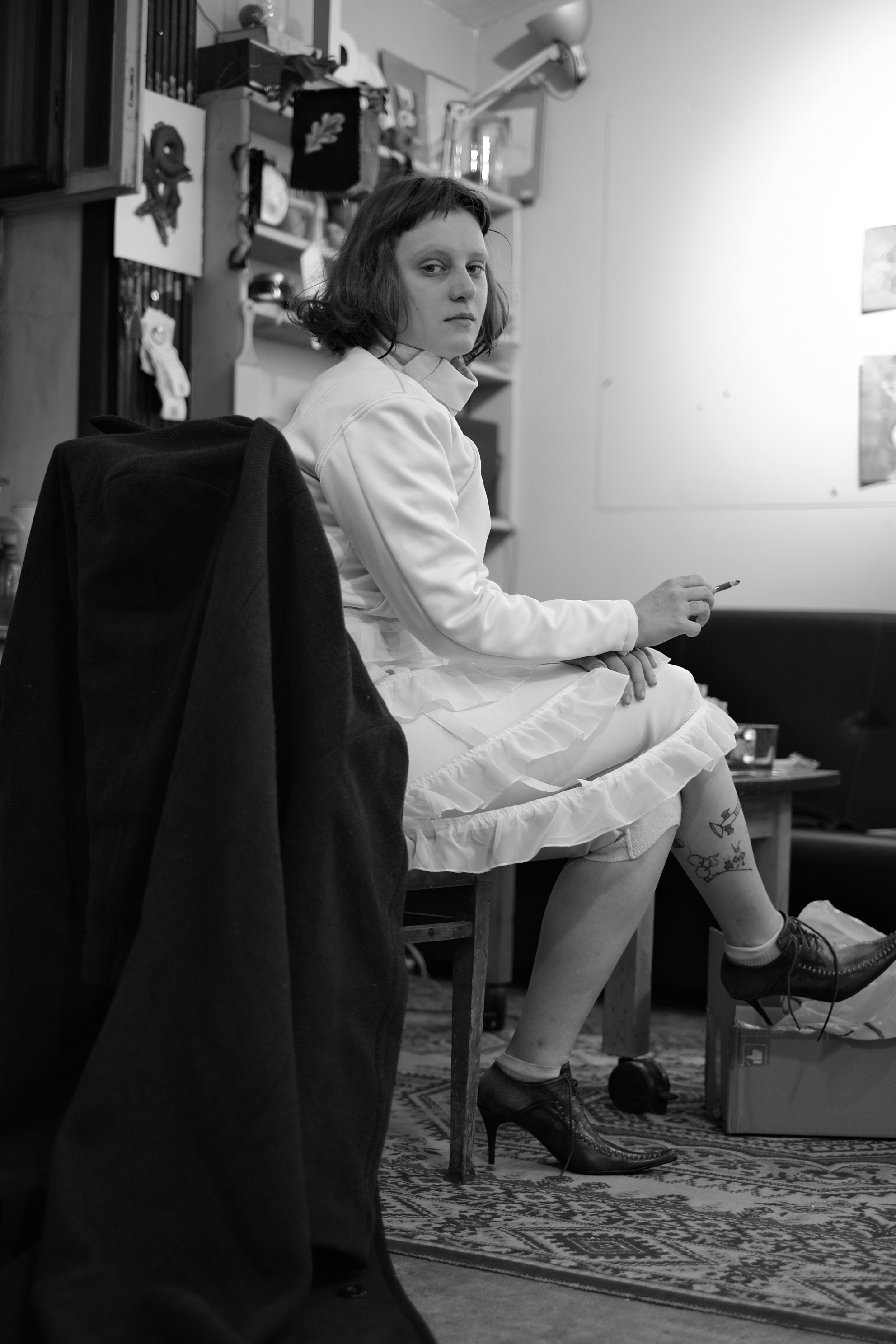 Портрет девушки с мефедроновой челкой