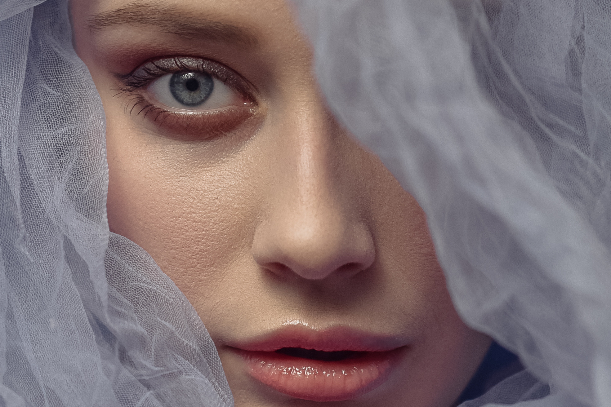 Женский художественный портрет