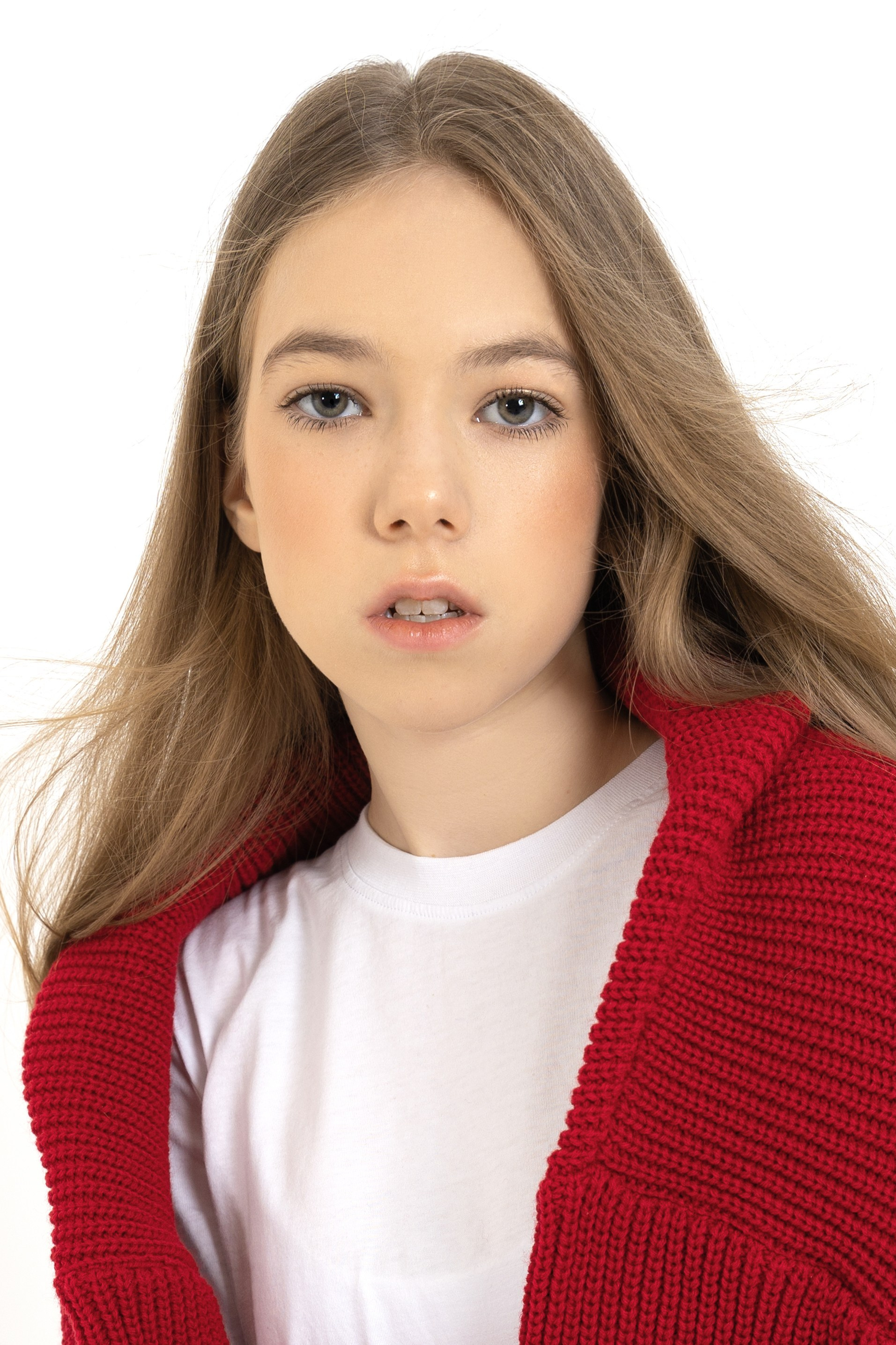 База моделей. Фотограф Полина Закирова