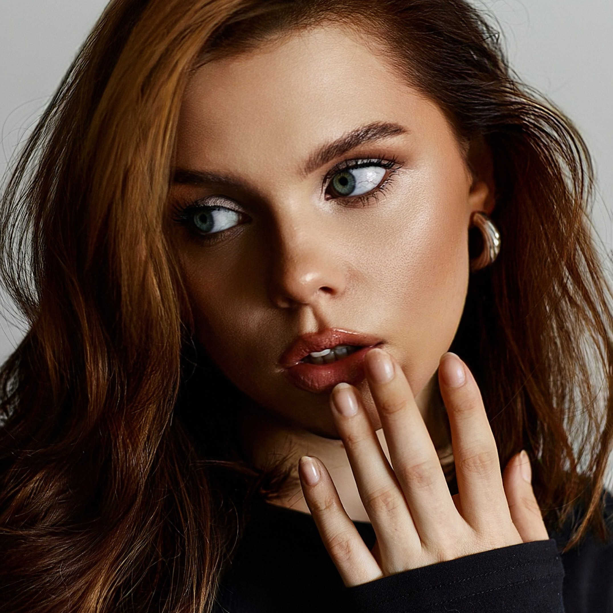 Контакты. Ася Солопова, фотограф Тюмень