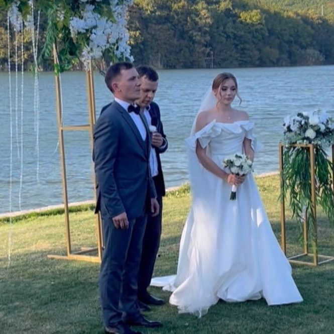 Отзывы. Артём Рыжков, ведущий свадеб в Краснодаре и Новороссийске: душевно, но с энергией