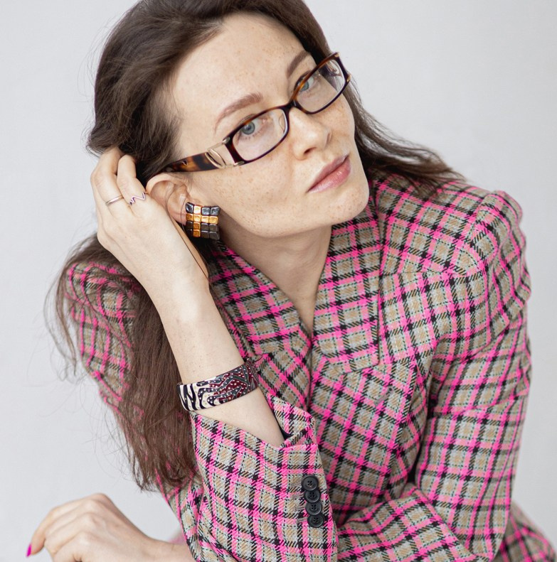 Контакты. Жиркова Ирина — фотограф для брендов в Москве