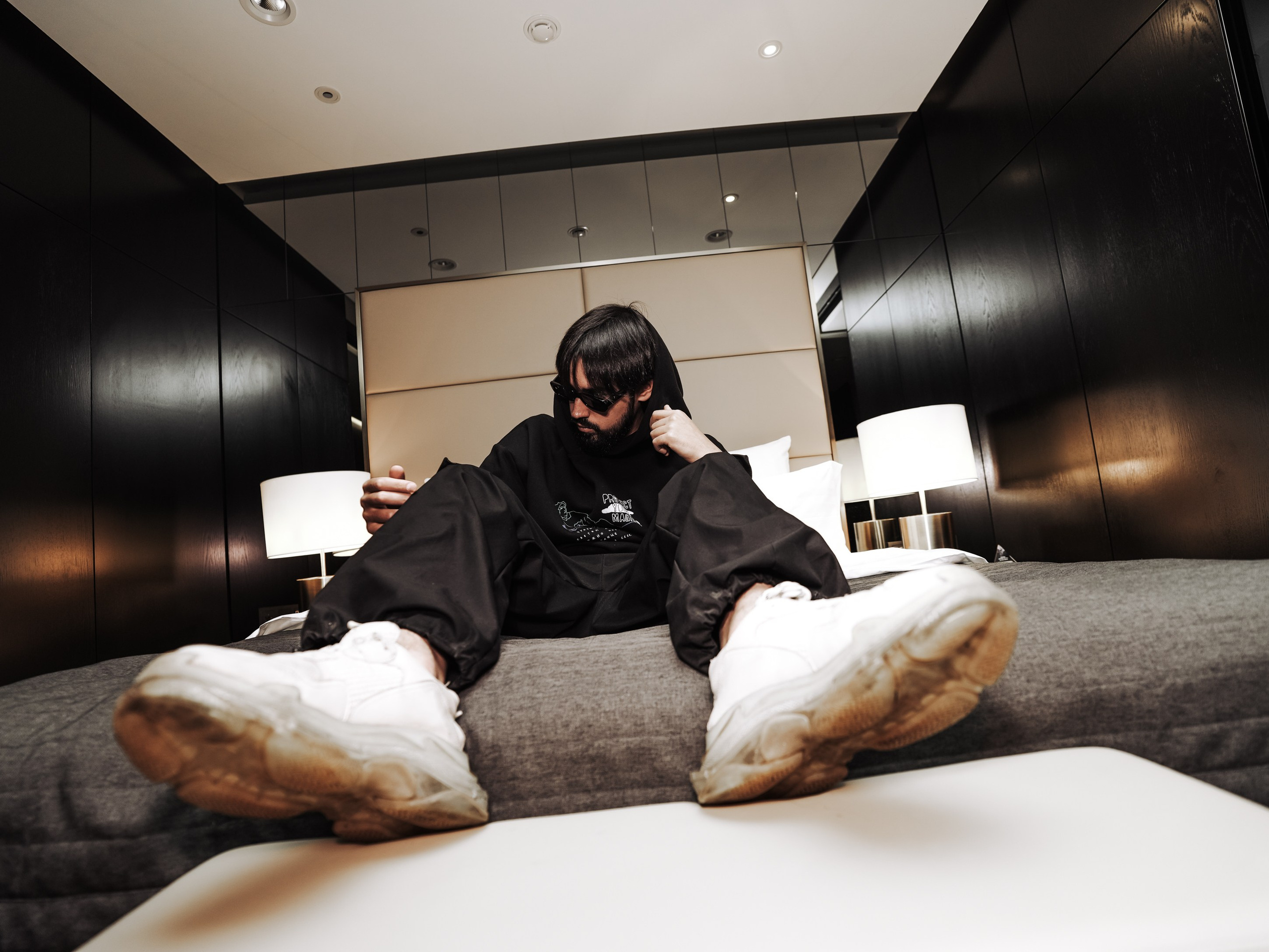 Креативный фотограф из Питера, Владис. Такого результата нет, и не будет, ни у кого на свете! Не приходите на съёмку, влюбитесь в себя!