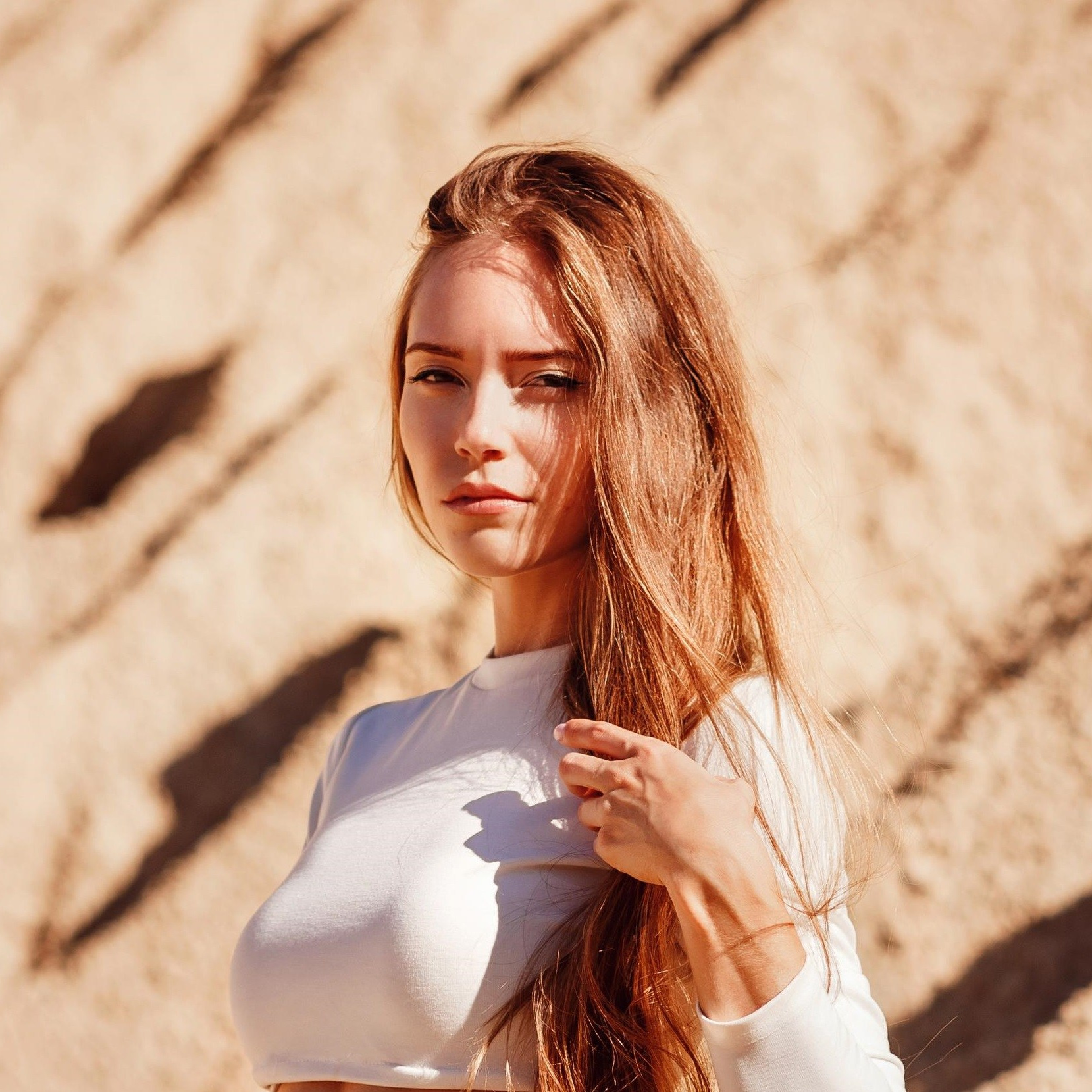 Успешные образы девушек моделей для повышения привлекательности товаров.