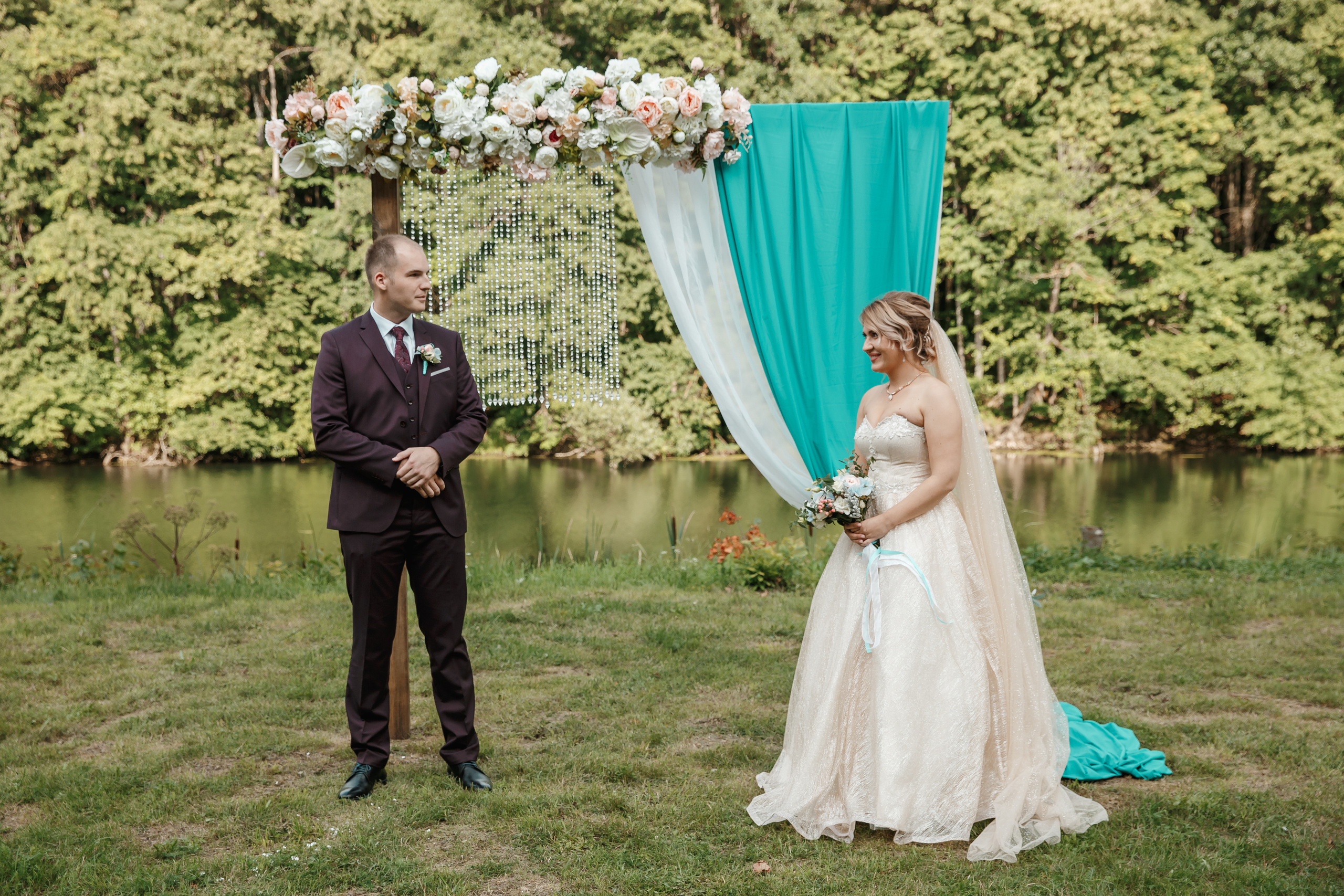 Анонс свадебного дня Юра и Елена. Свадебный фотограф Колесников Антон