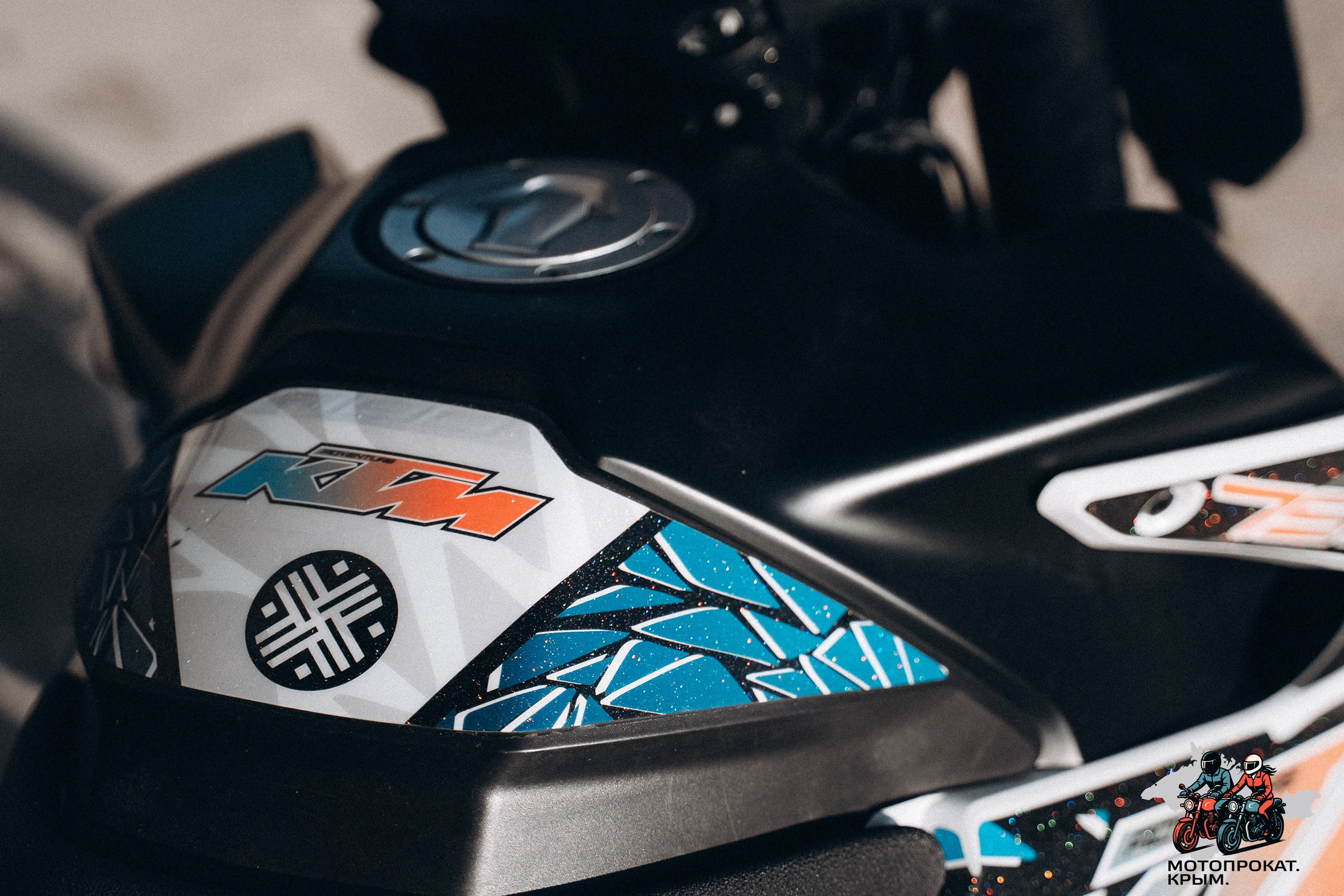 Мотоцикл KTM 790 Adventure. Мотопрокат Крым, Симферополь — Исследуй самые живописные дороги полуострова на отличном мотоцикле!