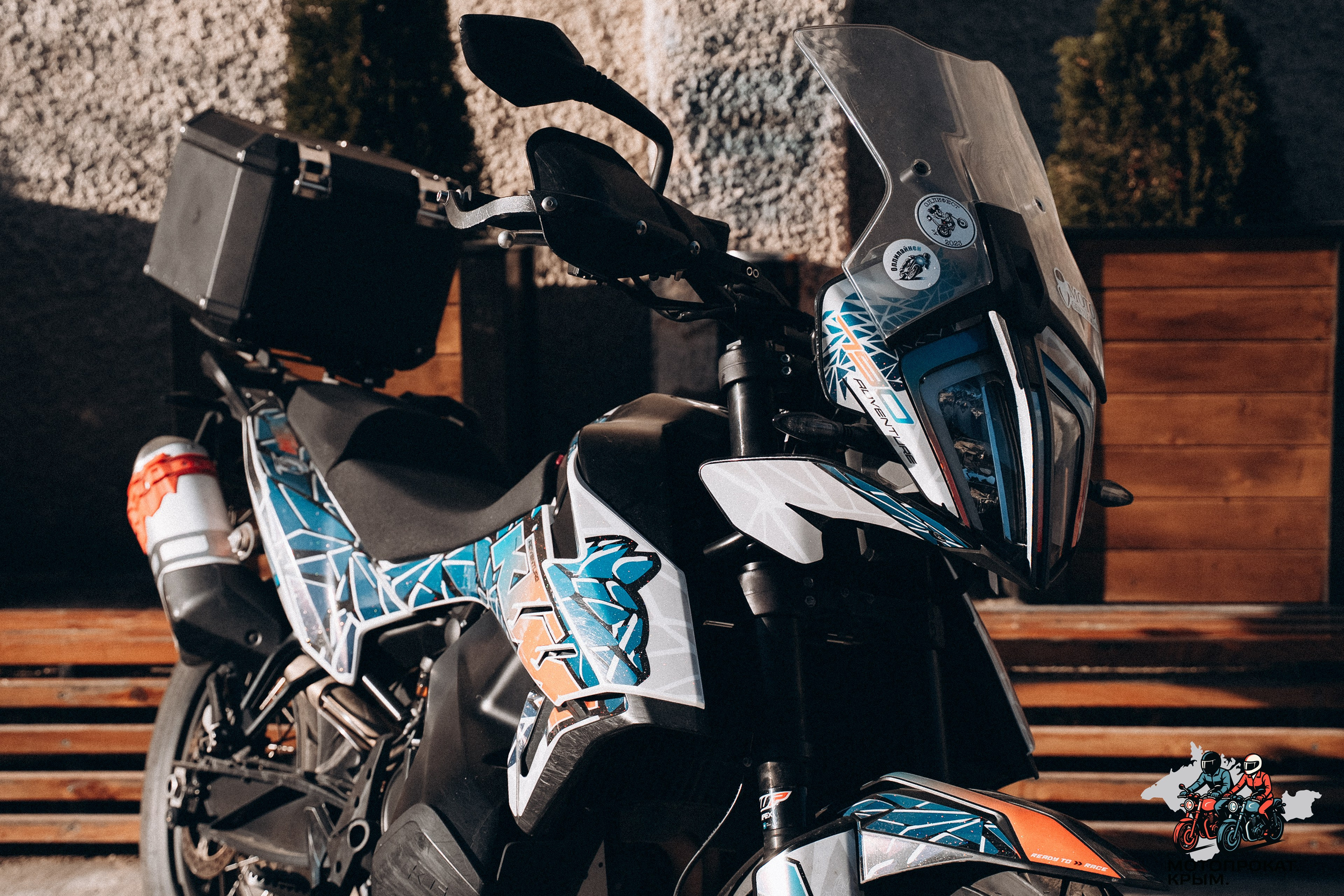 Мотоцикл KTM 790 Adventure. Мотопрокат Крым, Симферополь — Исследуй самые живописные дороги полуострова на отличном мотоцикле!