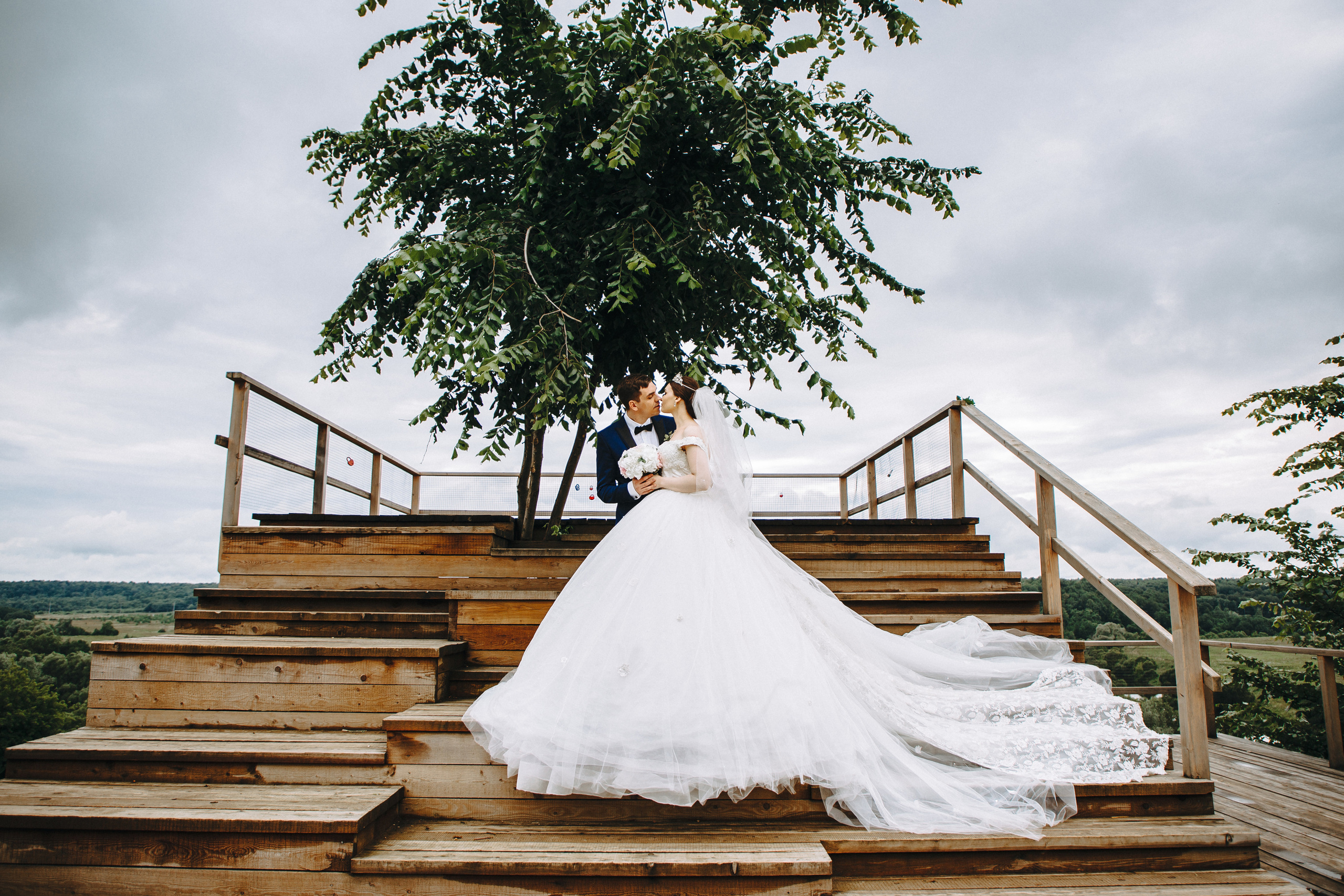 Нужен фотограф на свадьбу. Фотограф, видеограф на свадьбу в Москве Никита Назаров