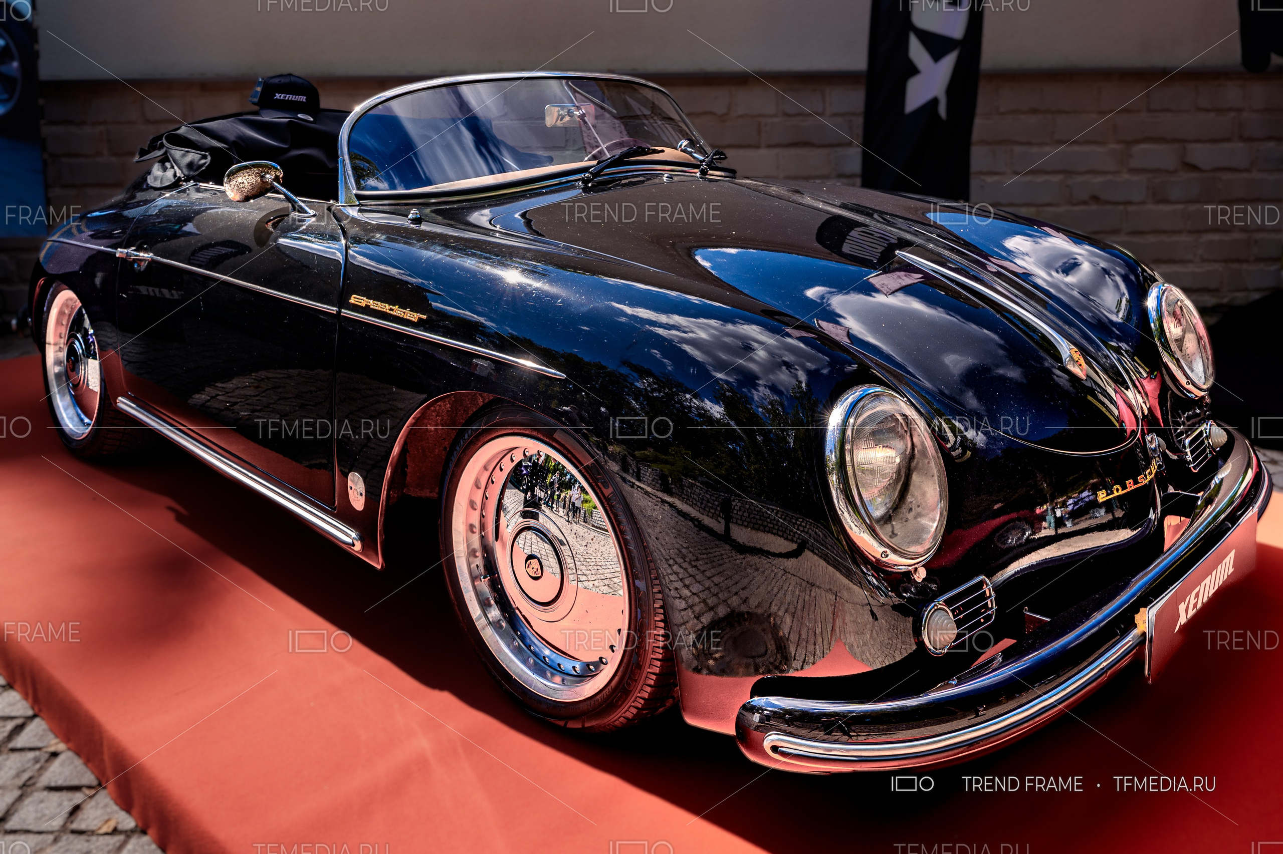 Porsche 356 Speedster — классический спорткар на выставке Автовыходные 2025, Архангельское