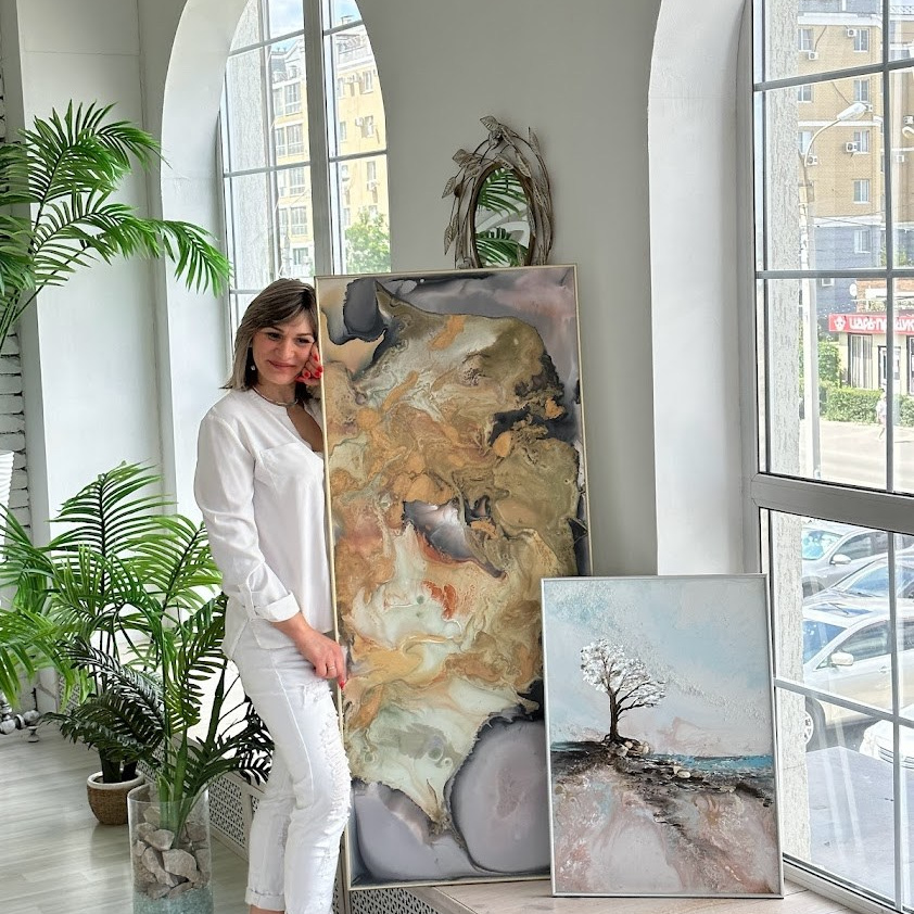 О Надежде Бородиной – Мастере Современного исткусства. MONA-ART. Студия авторского декора на заказ: зеркала-скалы по вашим размерам, столики, 3D панно, интерьерные картины, торшеры, светильники,