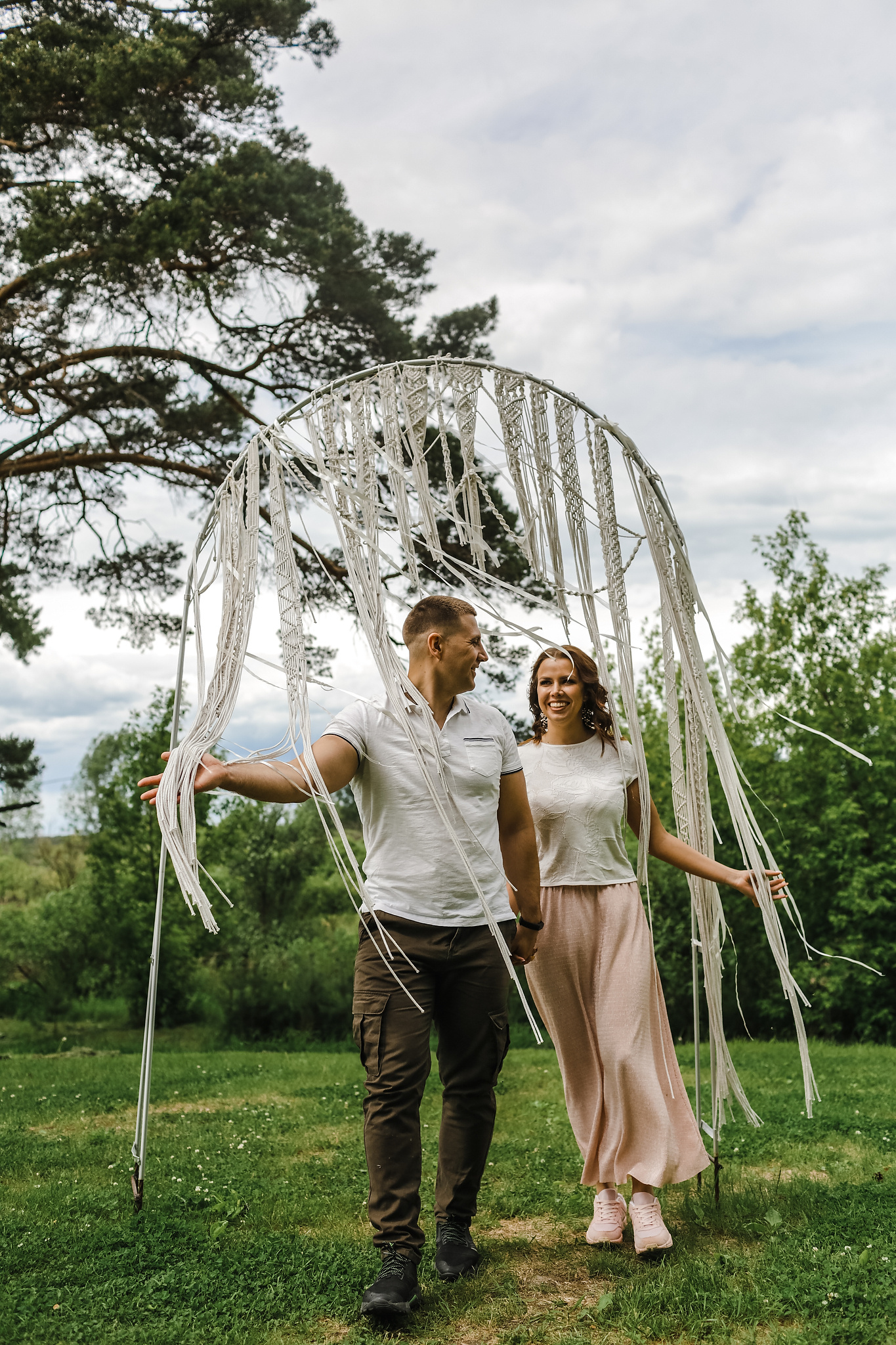 Катя и Вова. Органичность, спаниель и телефонная будка. Фотограф Антон Никандров