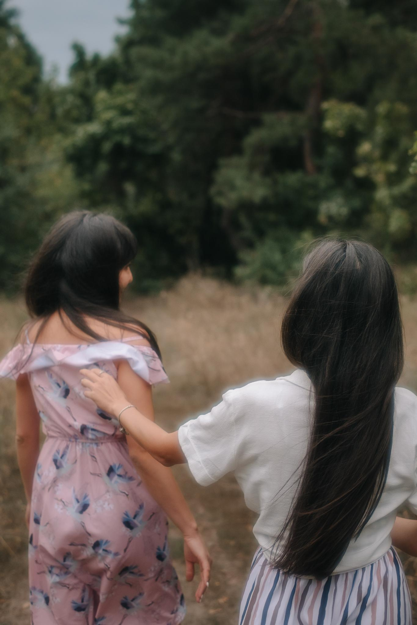 Сестренки Ольга и Ирина. Фотограф Валерия Голубева (Миронова)