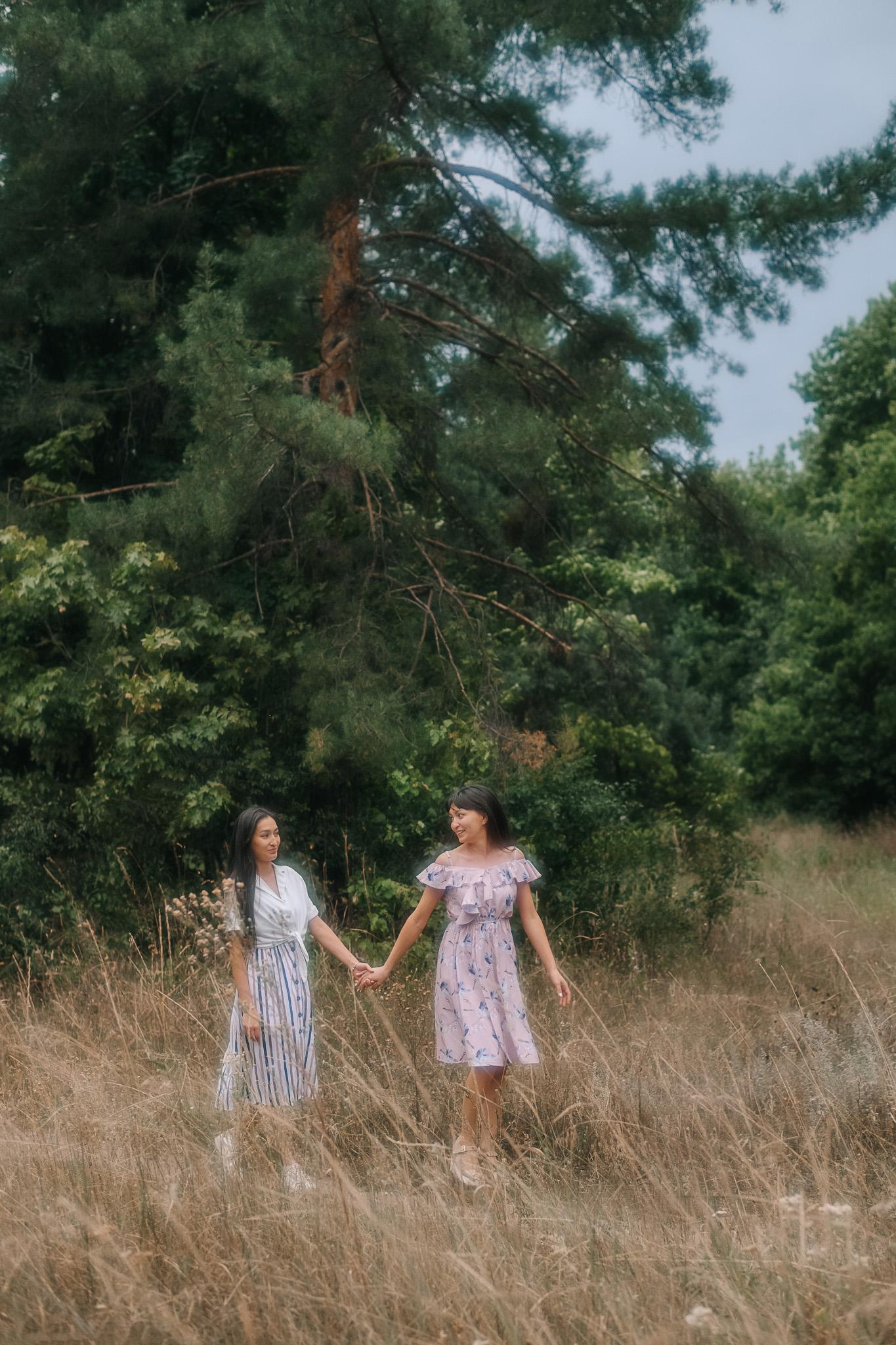 Сестренки Ольга и Ирина. Фотограф Валерия Голубева (Миронова)