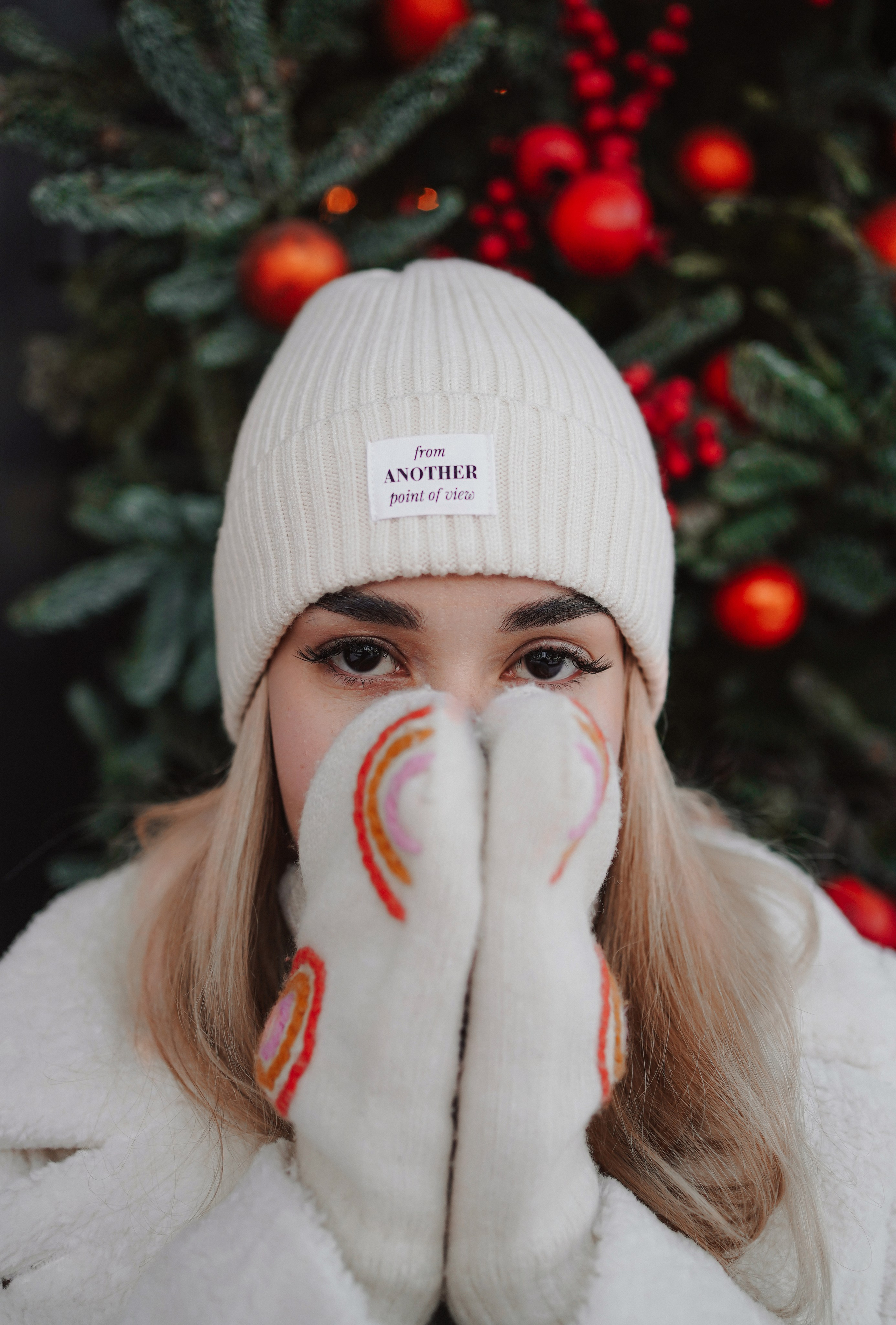 Заказать новогоднюю фотосессию в Ростове-на-дону. Свадебный фотограф в Ростове-на-Дону. Таинство Крещения и Венчания, семейные фотосессии. Алёна Чёботова