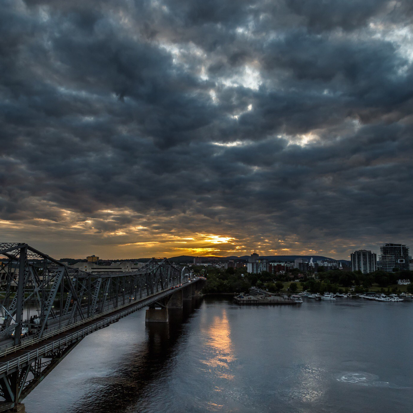 «Что стоит за портетом?» в Москве 18 мая