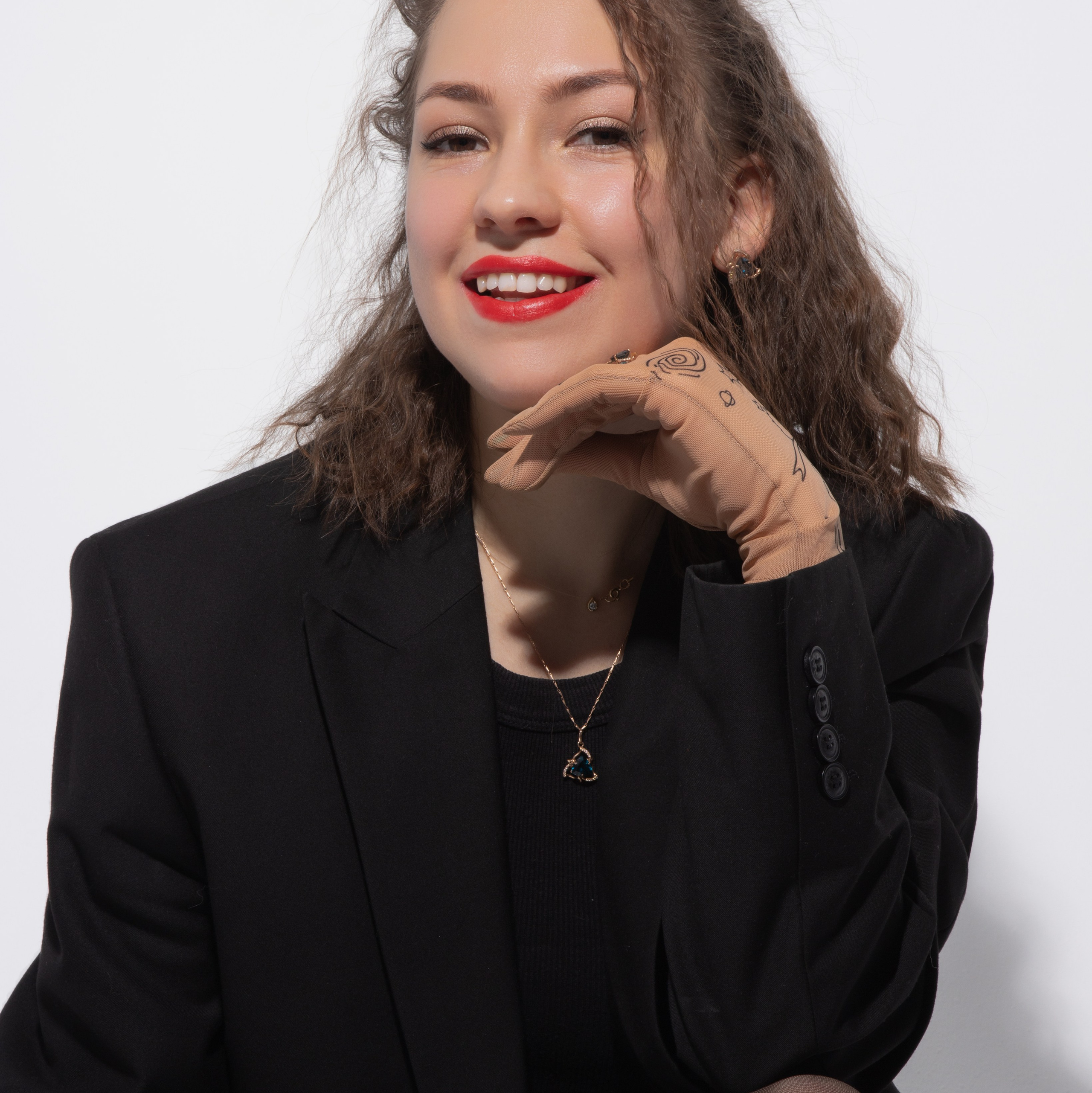 Контакты. Дарья Медведева