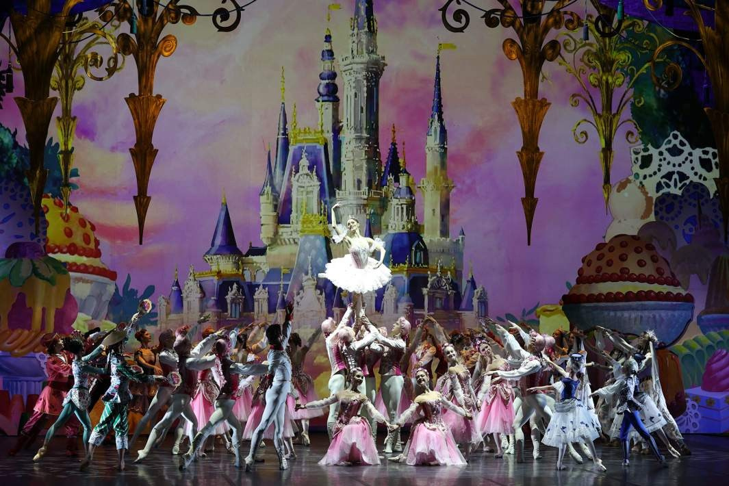 Декорации для балета «Щелкунчик» | Театр балета им. Якобсона. История занавеса. Превращаем идею в технологию