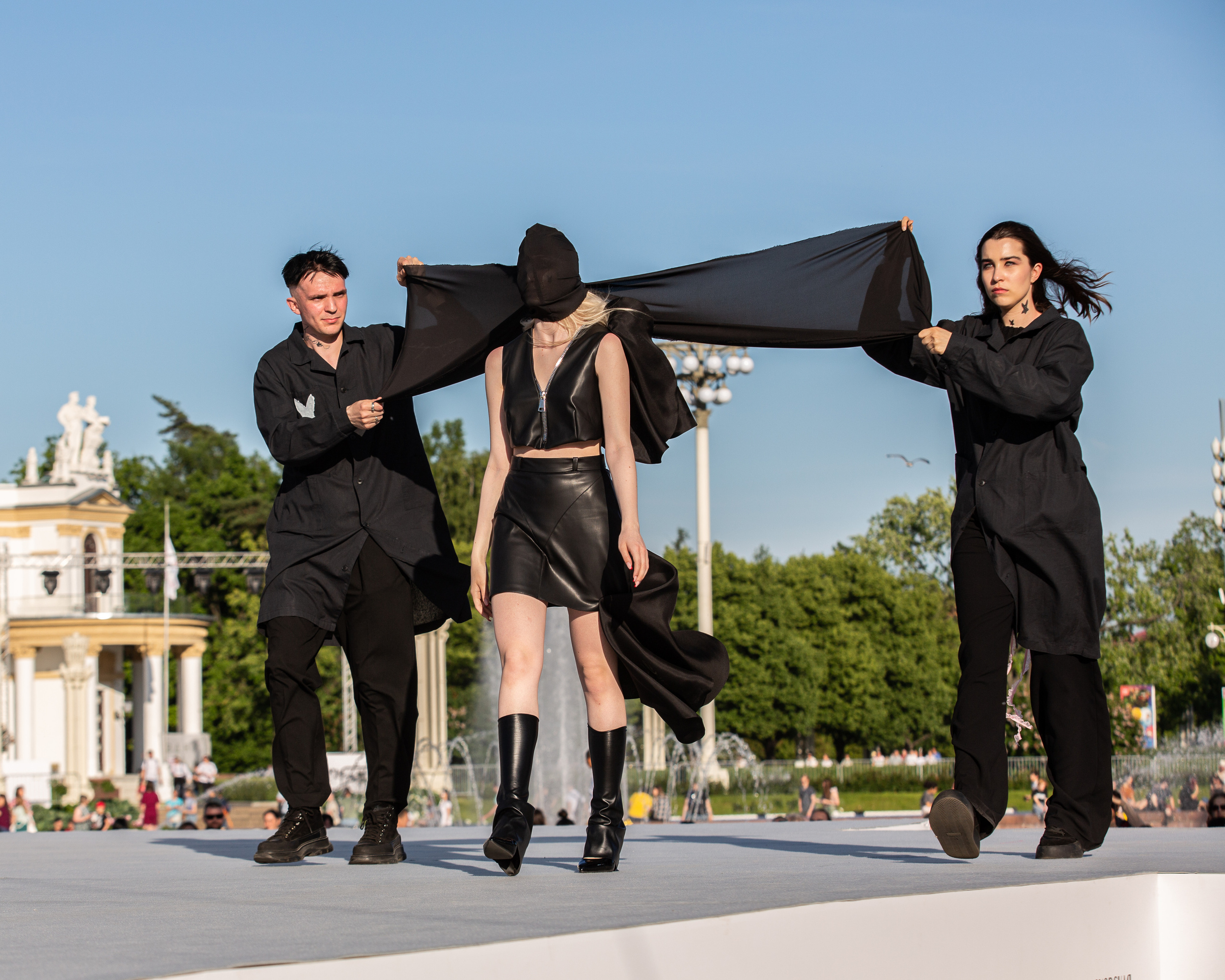 Moscow Fashion Week. Denis DETALOV. Visual artist, photographer Liana Darenskaya, Moscow