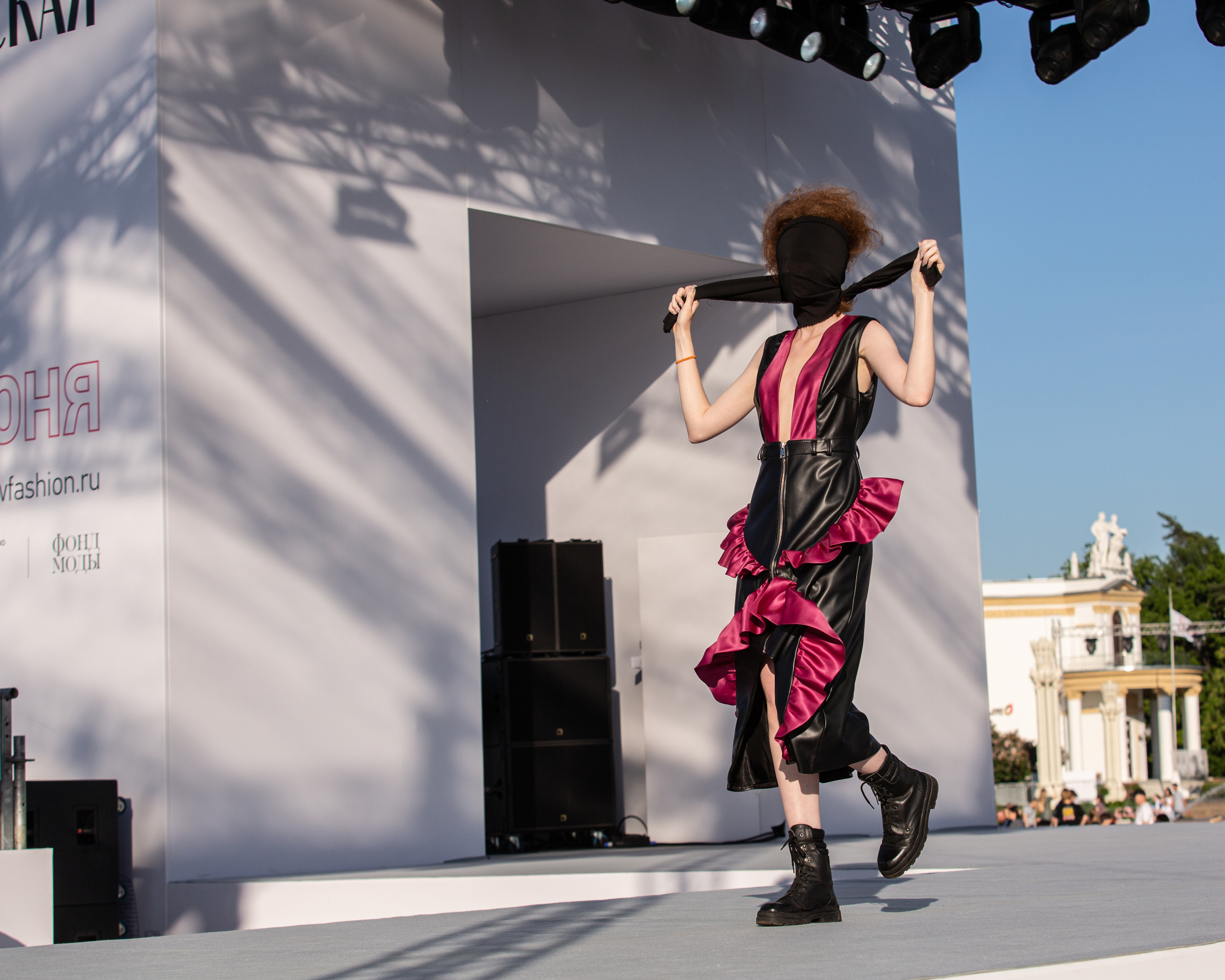 Moscow Fashion Week. Denis DETALOV. Visual artist, photographer Liana Darenskaya, Moscow