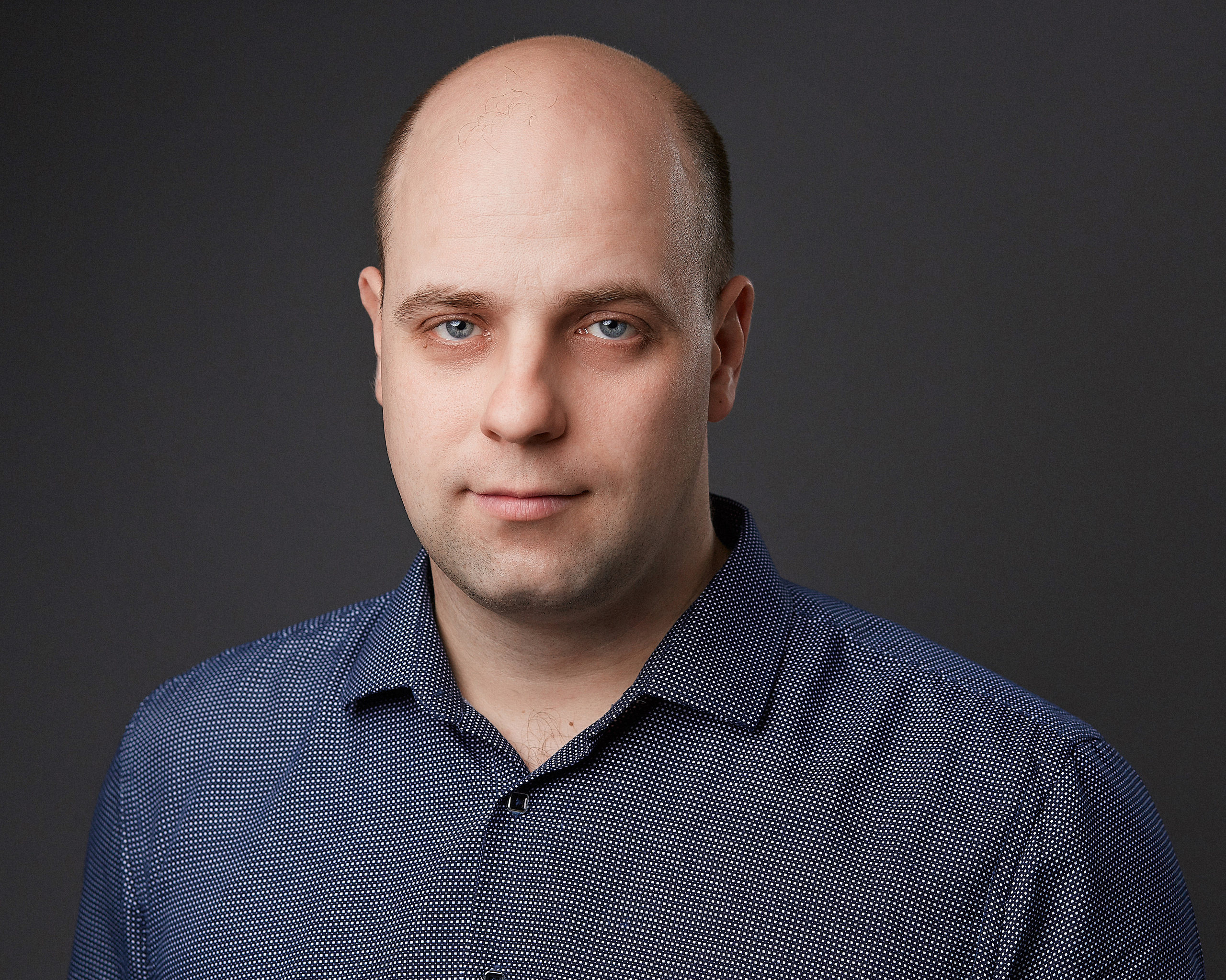 БИЗНЕС ПОРТРЕТ. Фотограф Валерий Савиовский