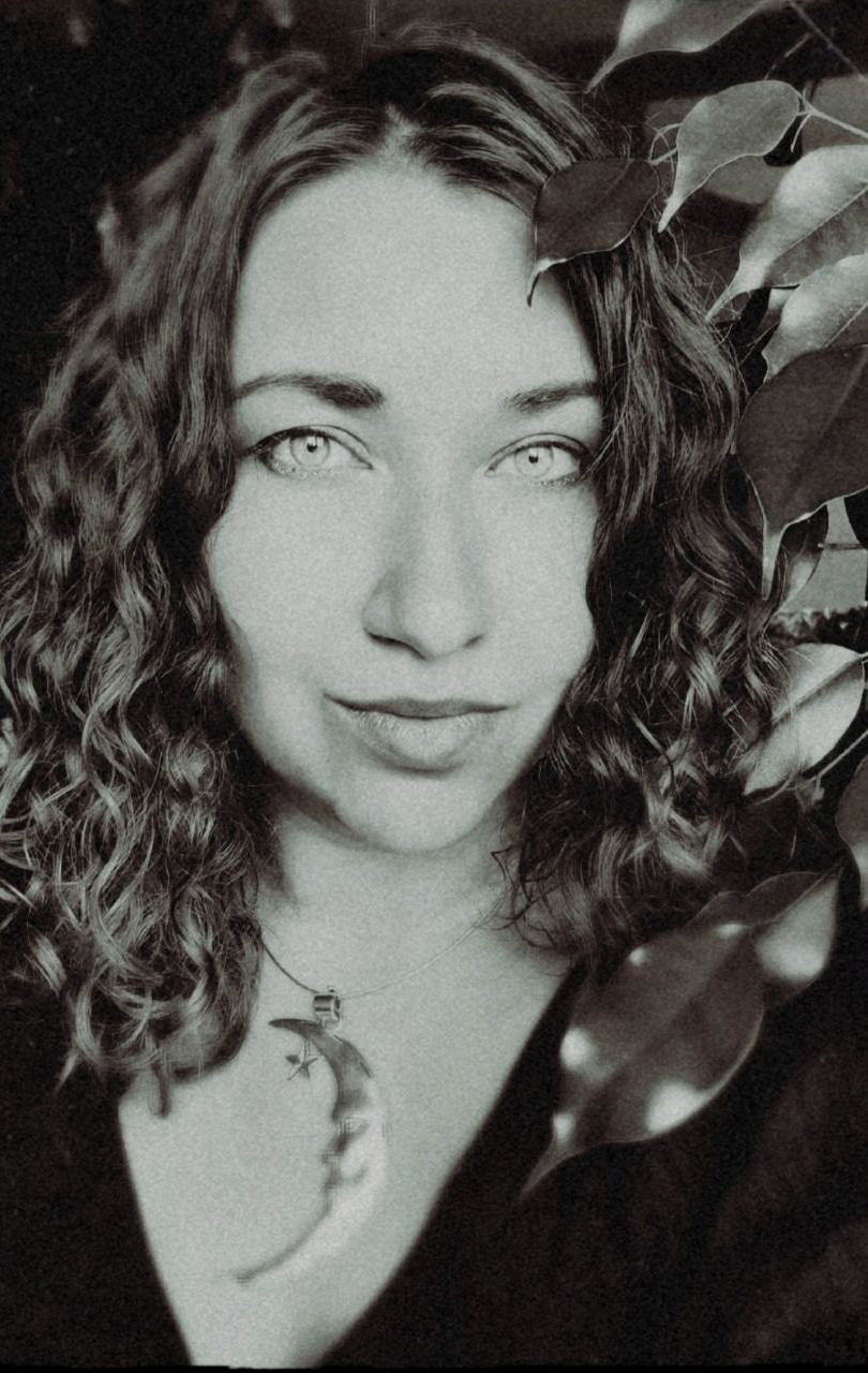 CV/BIO. Художник Екатерина Оленина