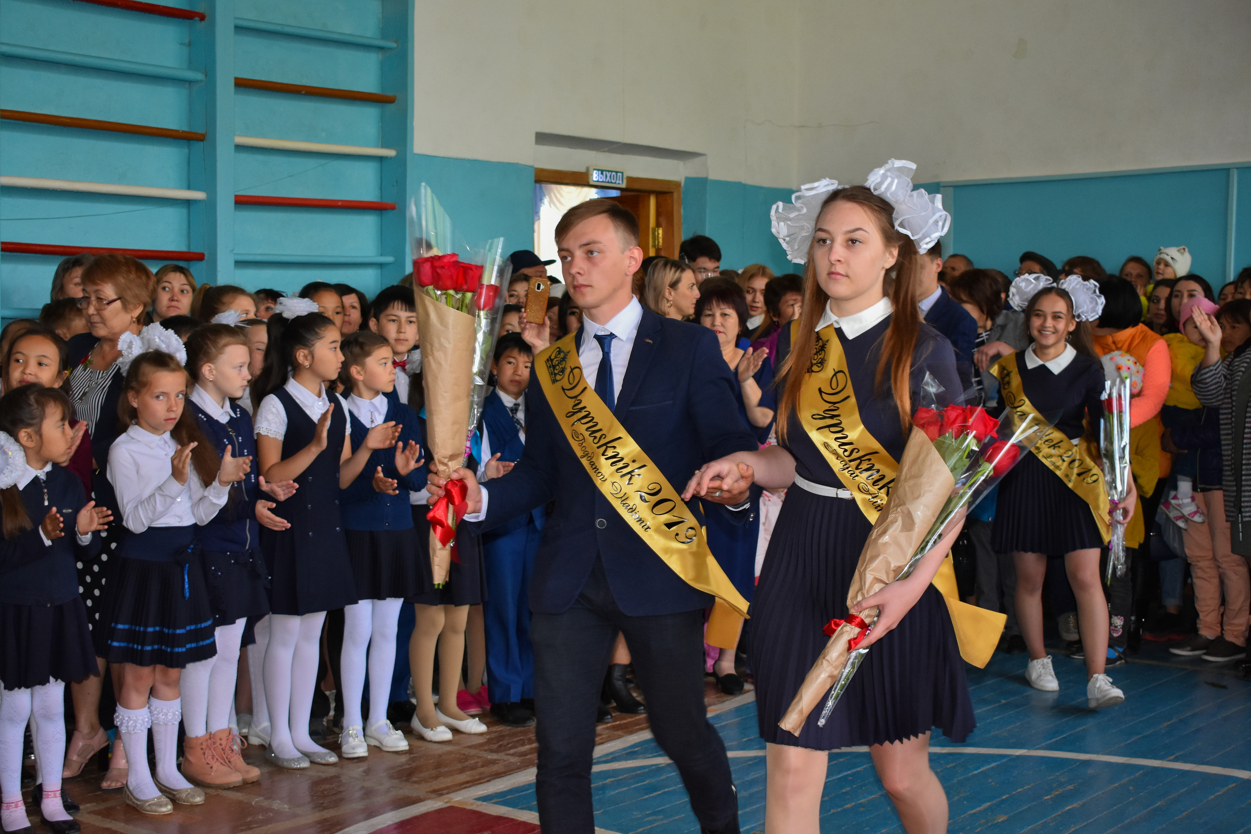 Фотограф на выпускной в школе. Детский и школьный фотограф в Костанае Рабига Сейткенова