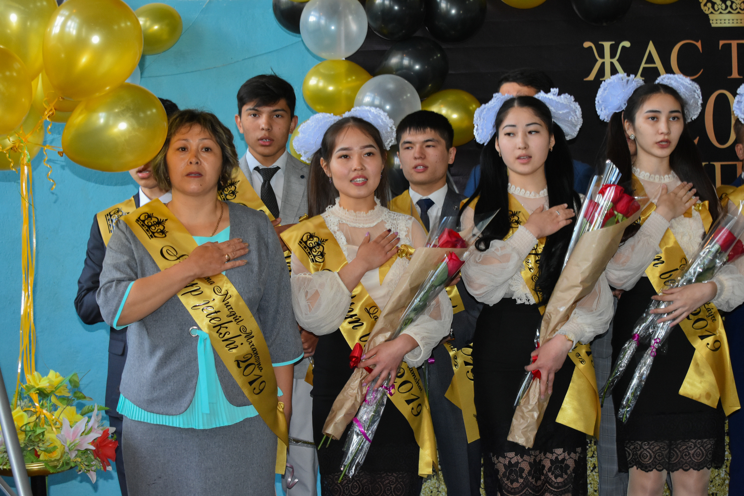 Фотограф на выпускной в школе. Детский и школьный фотограф в Костанае Рабига Сейткенова