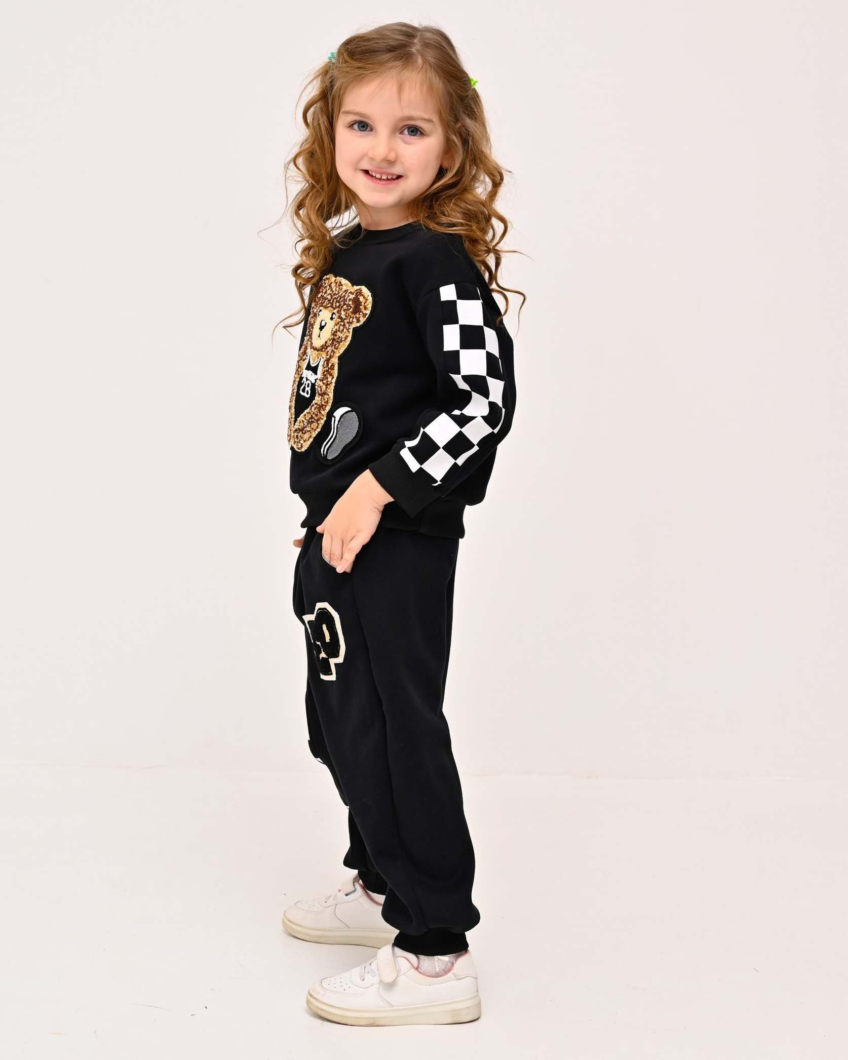 Модели девочки дети от 1 до 17 лет для съемки на маркетплейсы. ТМ Продакшн — Съемка для маркетплейсов в Москве