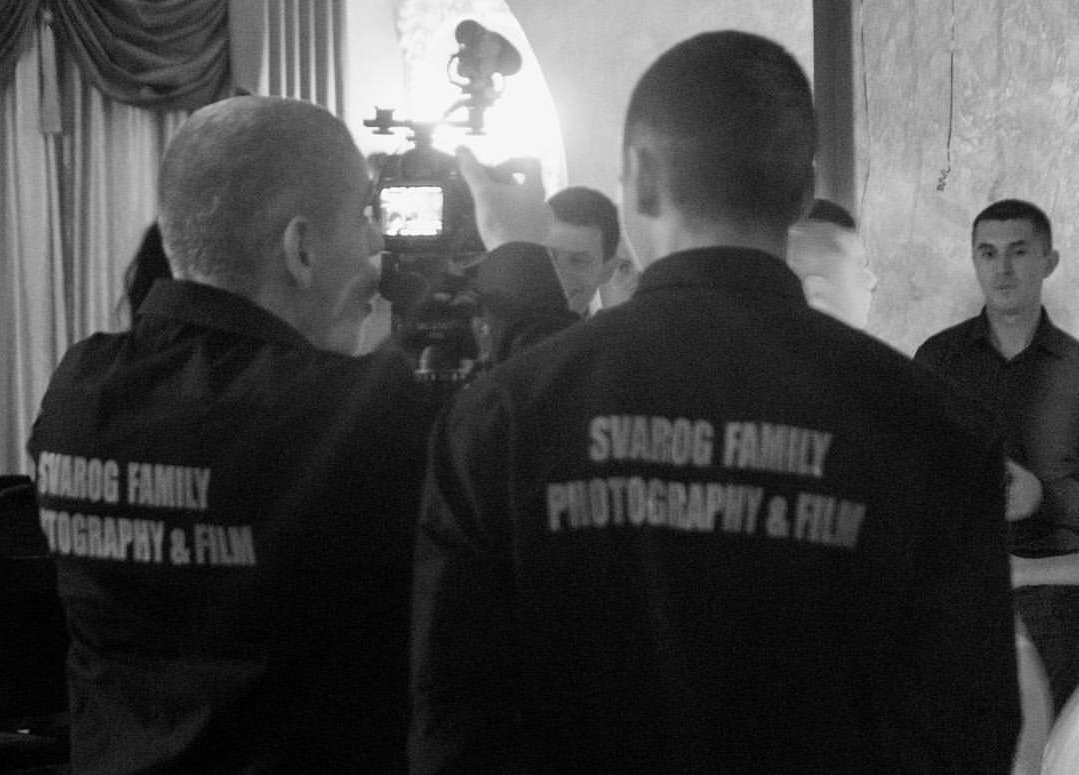 Наша команда занимается фото и видеосъемкой Работаем со свежей головой, ритмом, вкусом, оригинальностью, правками (если понадобятся), оперативно и в срок. (Звук, цветокоррекция, графика, обложка, заставка.) Свадьбы Концерты Детские и взрослые праздники Музыкальные и корпоративные видео. Пишите, мы всегда он-лайн.