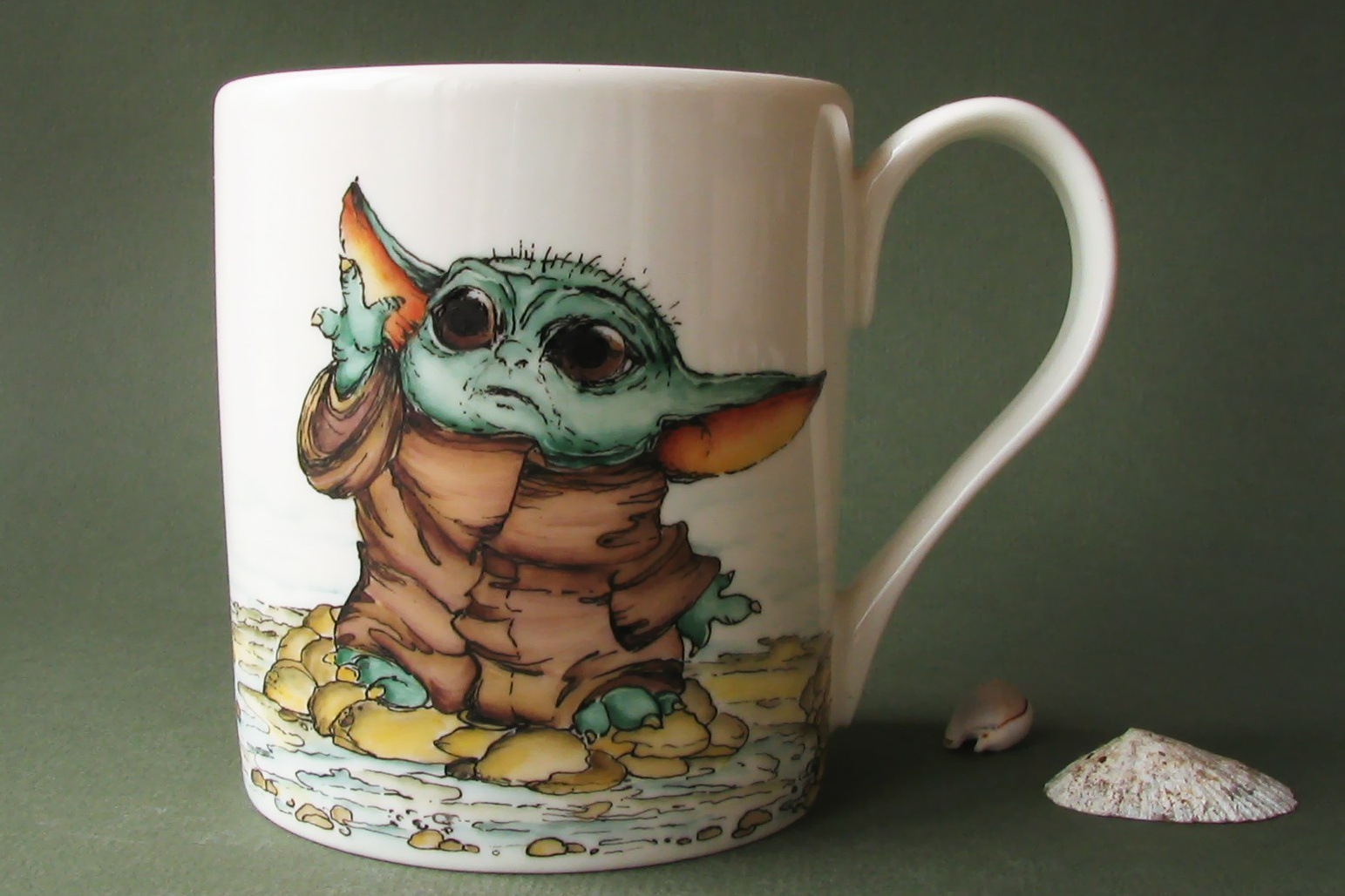 Малыш Йода. Кружка. Роспись фарфора на заказ в Санкт-Петербурге. 