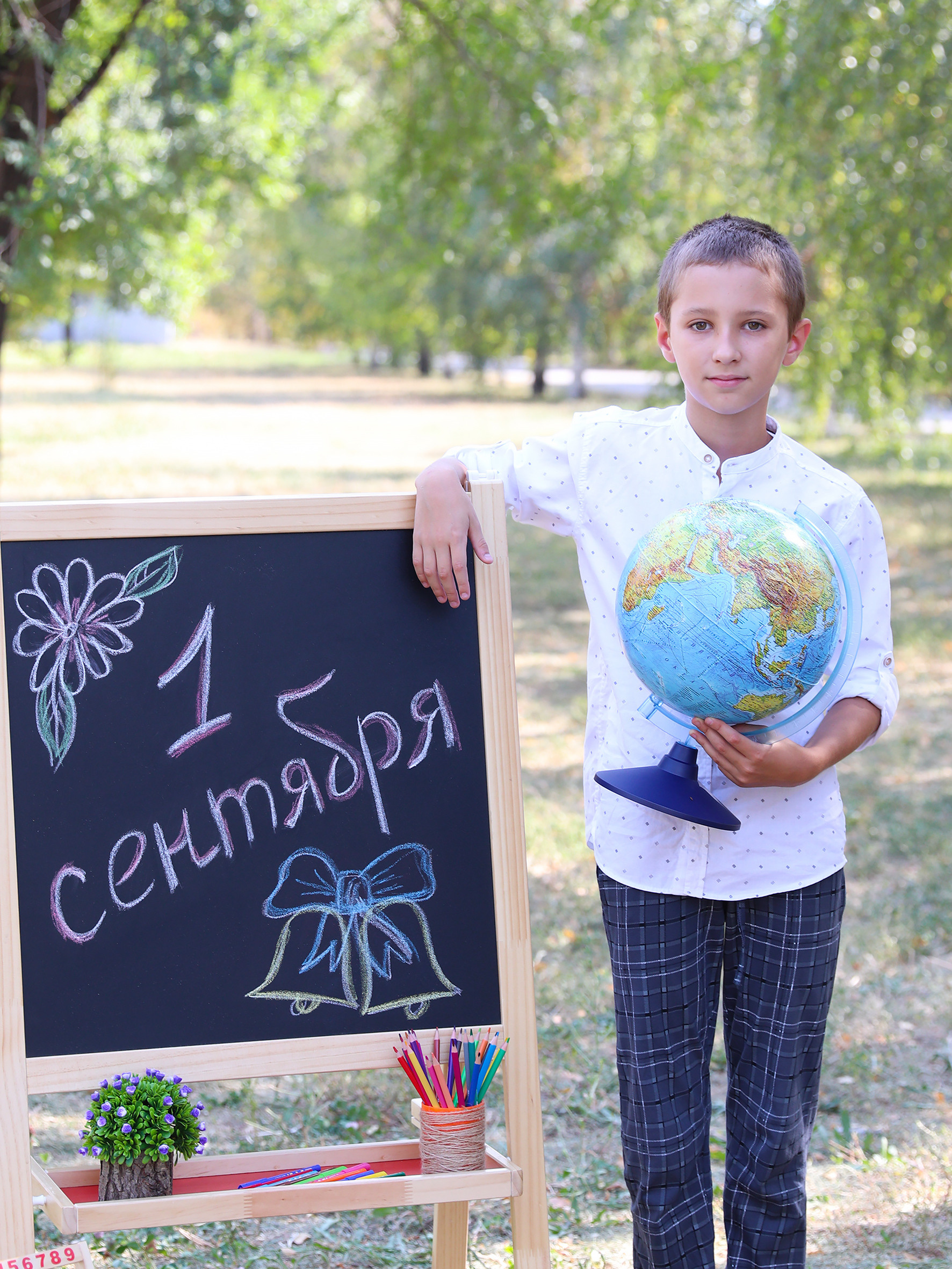1 сентября. Детский фотограф в Алматы, виньетки, выпускной альбом Алматы