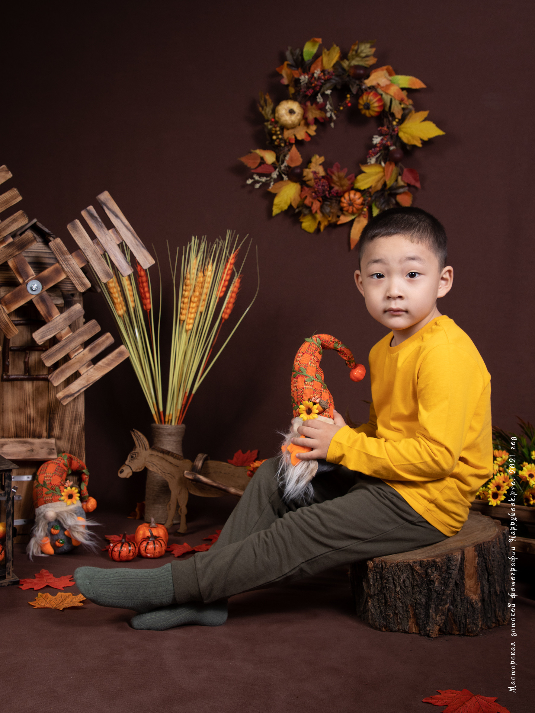 Краски осени. Детский фотограф в Алматы, виньетки, выпускной альбом Алматы