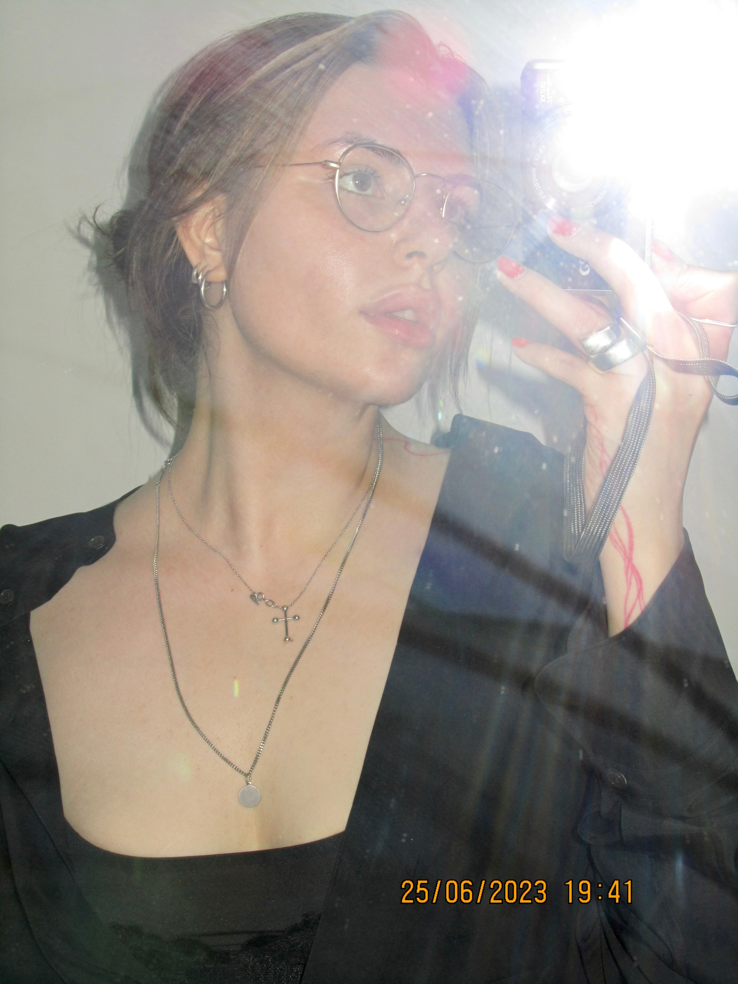 Contacts. Nadezhda Diskant is a Moscow and Saint Petersburg based photographer