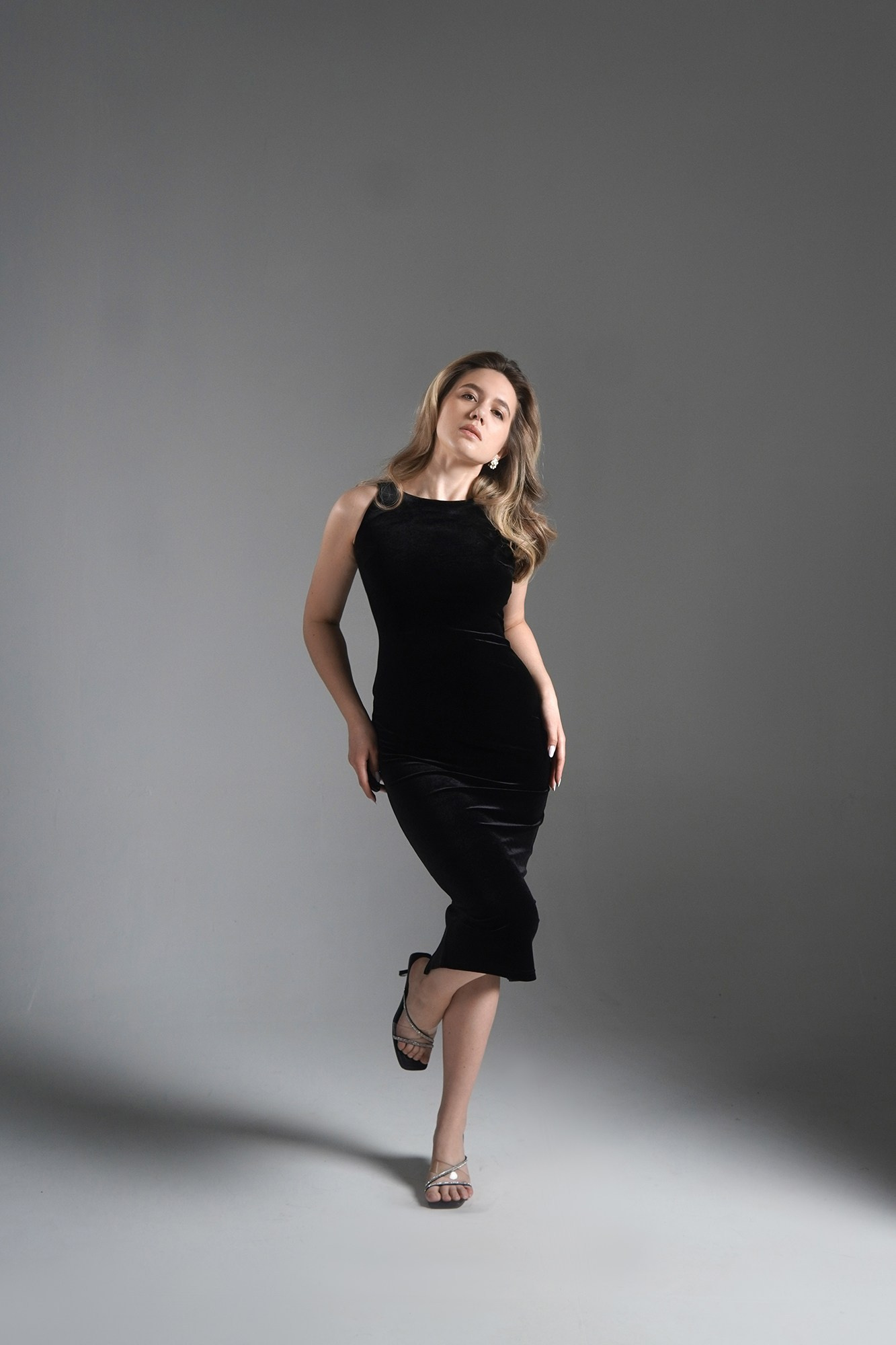 Селфи студия с разными локациями. Студия автопортрета в Кирове. Студия с зеркалом без фотографа