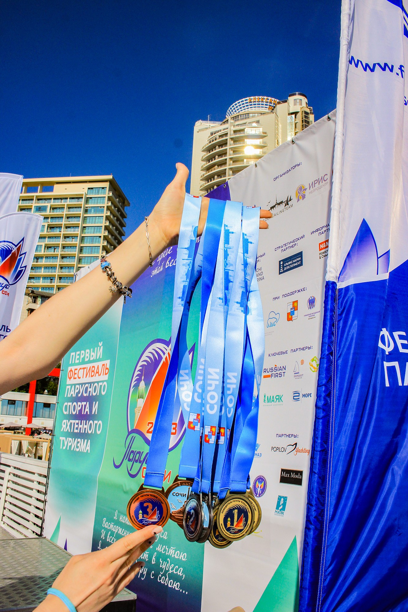 Фирменный стиль фестиваля Паруса Сочи. Интерьерный дизайнер в Сочи Поплавская Татьяна. Проектирование интерьеров и организация процесса ремонта