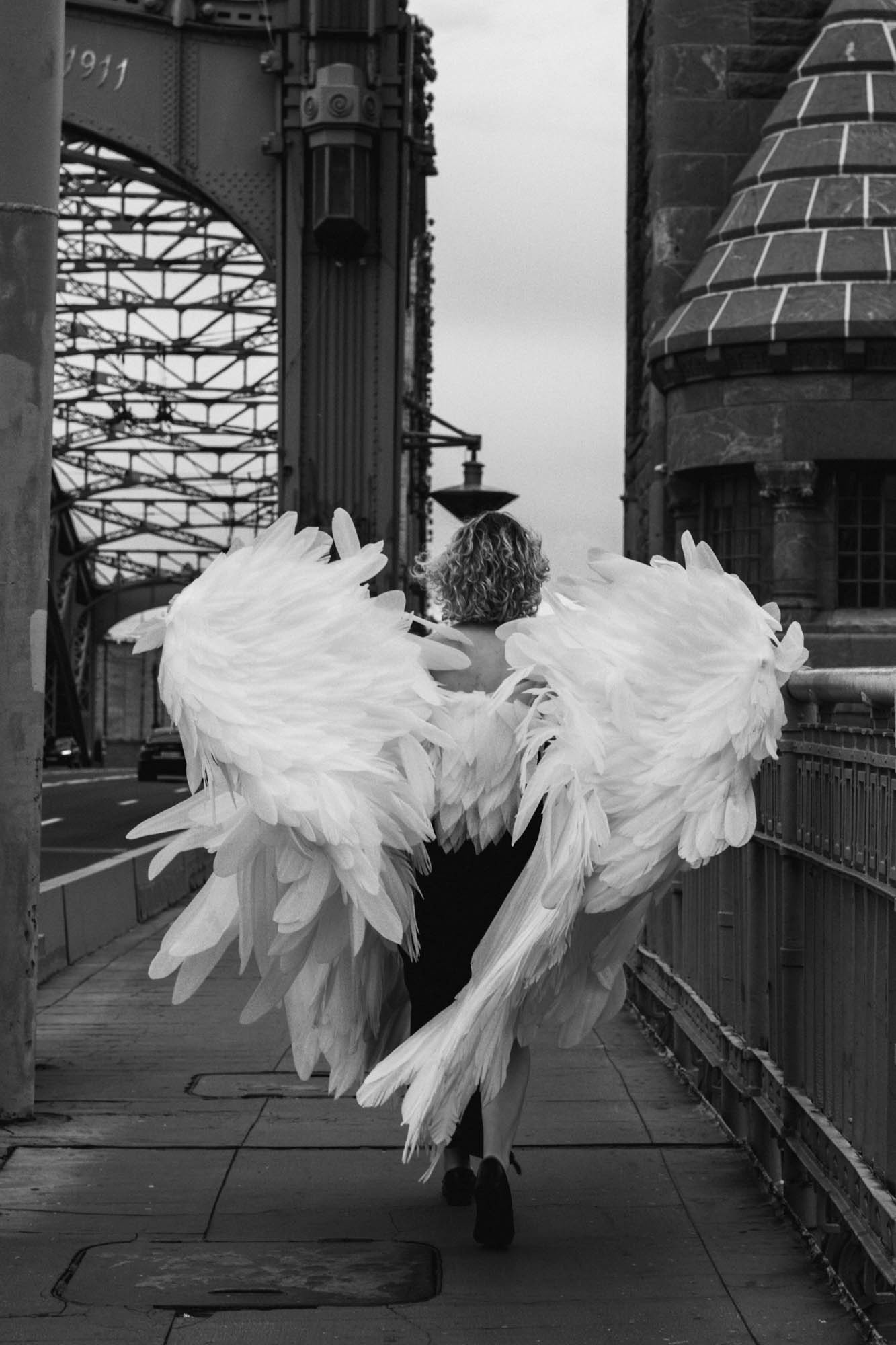 Прогулки с крыльями ангела в Петербурге. Фотограф Анастасия Броварник в Санкт-Петербурге