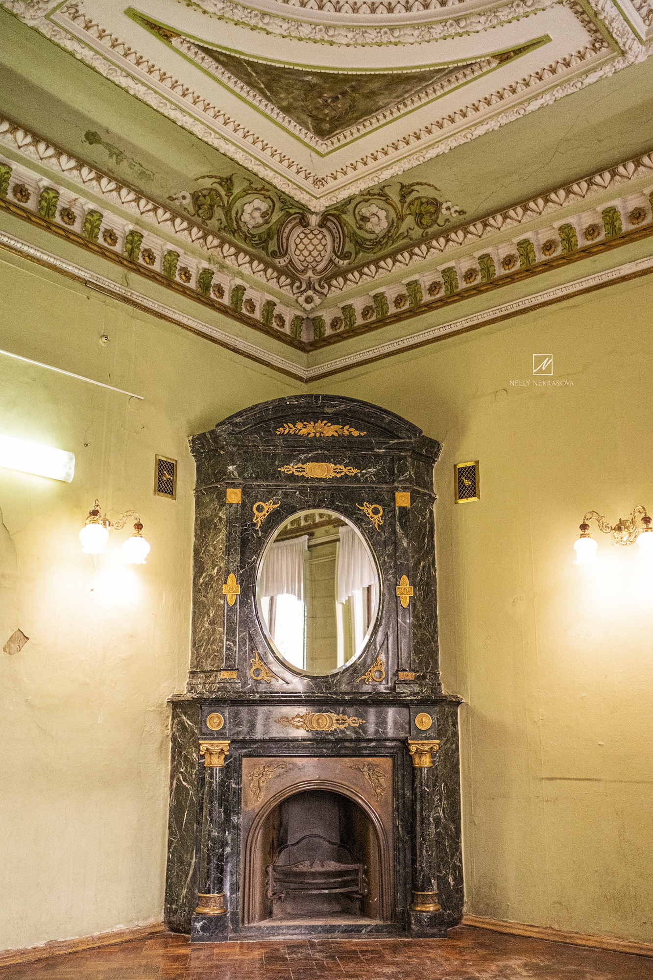 Дом Ушковой в Казани. Фотограф и искусствовед в Туле и Санкт-Петербурге Нелли Некрасова