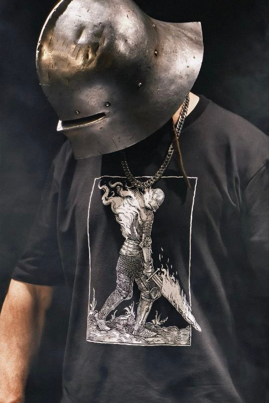 Мерч. Фотограф Александр Никитин. Съёмка в доспехах. Санкт-Петербург. nikitin_photo