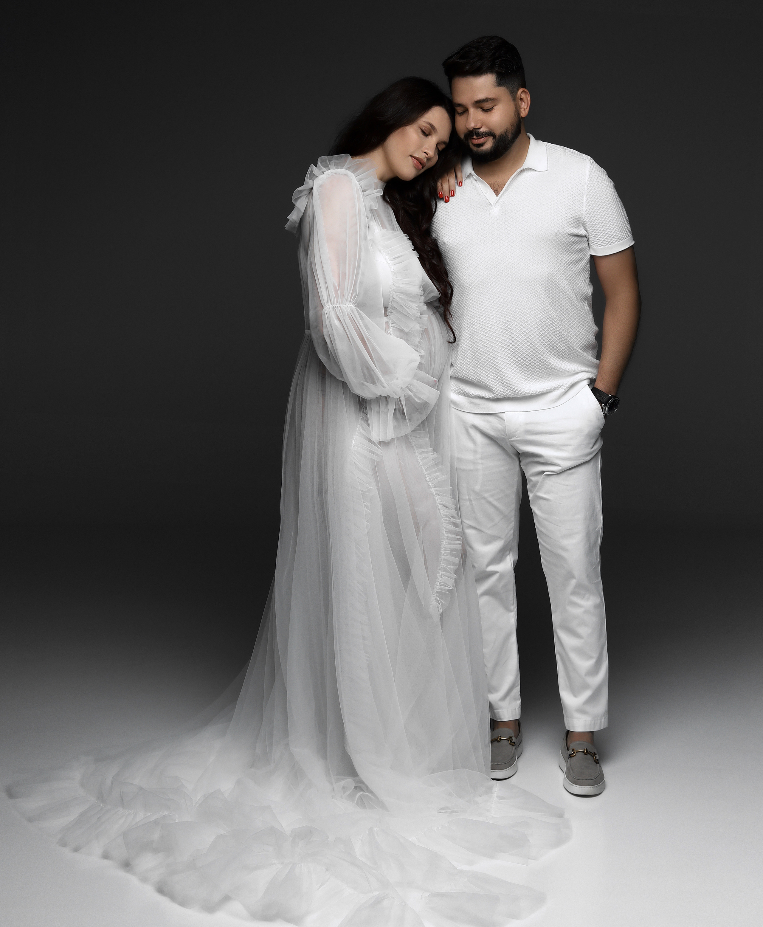 Контакты. Фотограф в стиле Vogue в Минске Лиза Тарашкевич