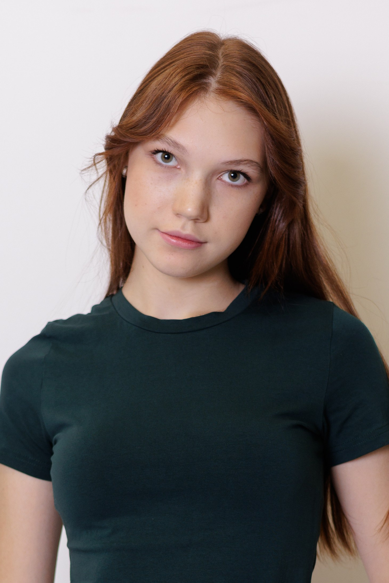 База моделей. Фотограф Полина Закирова