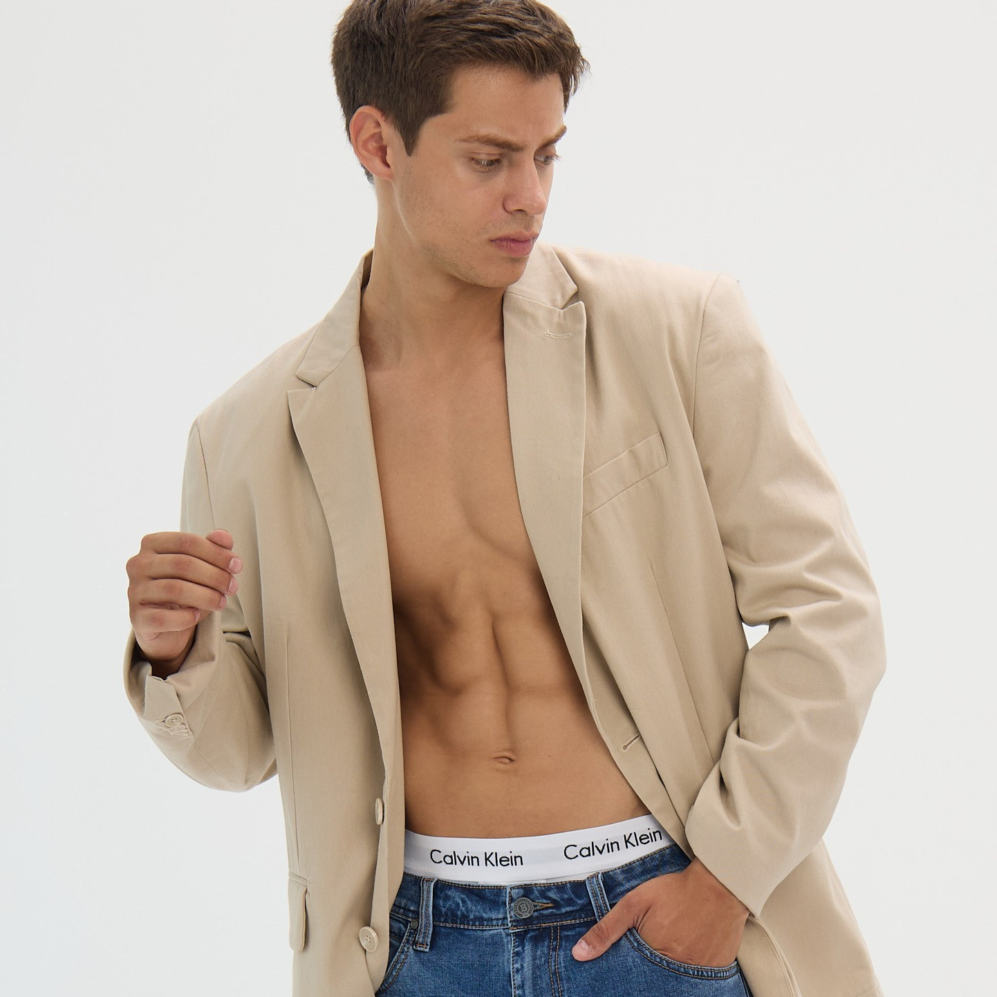 Каталожные фото одежды, сборные съемки для маркетплейсов Вайлдберриз, Новосибирск. Съемка фото и видео для маркетплейсов Вайлдберриз, Озон в Новосибирске