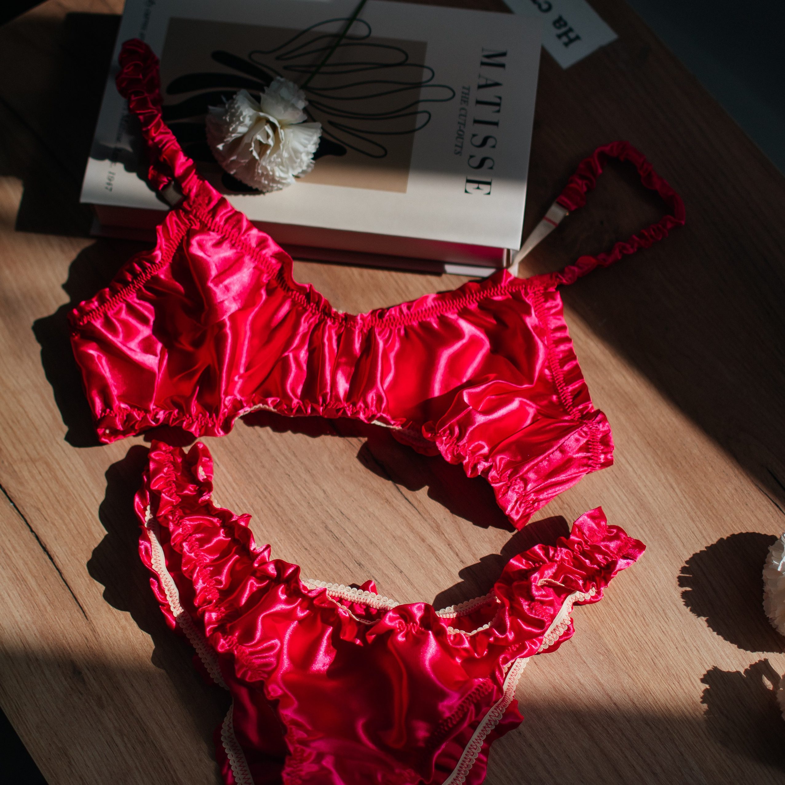 VAM brand — нижнее бельё ручной работы