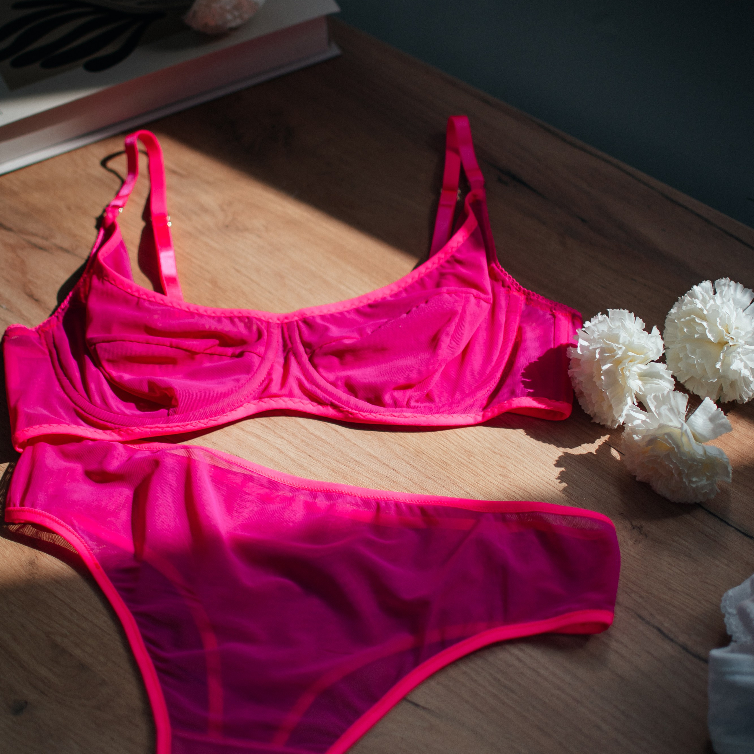 VAM brand — нижнее бельё ручной работы