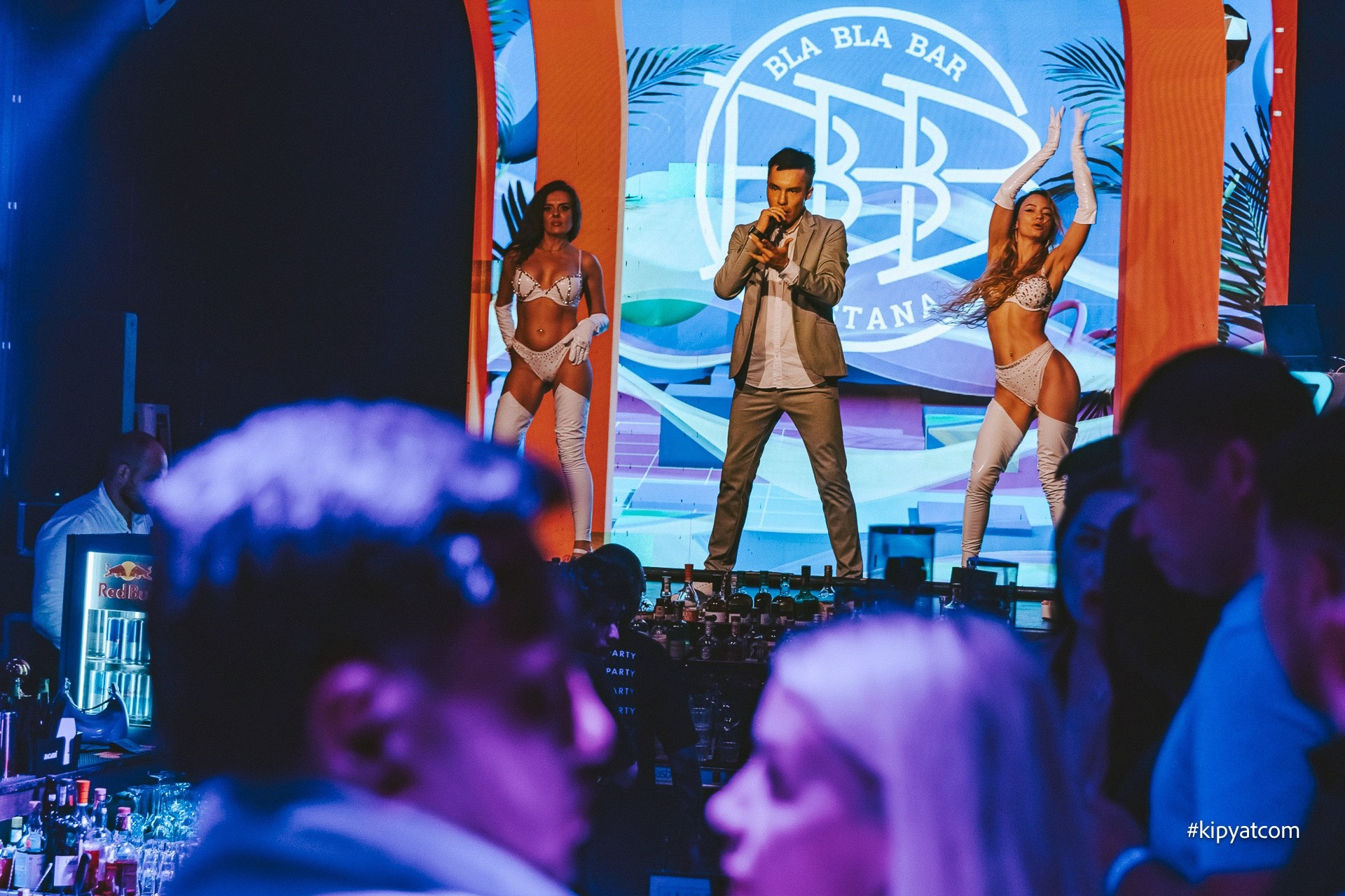 Bla Bla Bar. Астана Кипятком