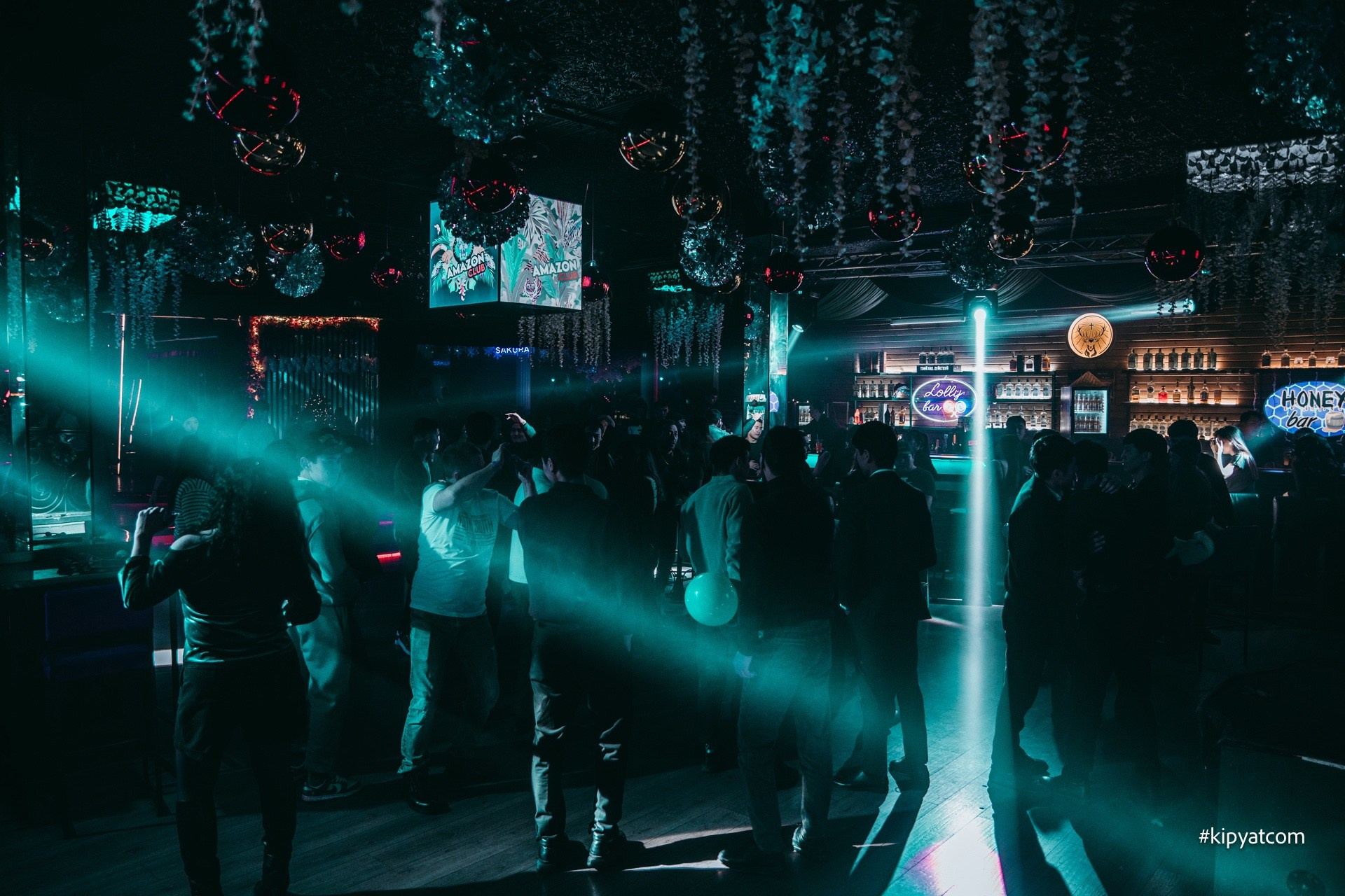 Amazon night club. Астана Кипятком