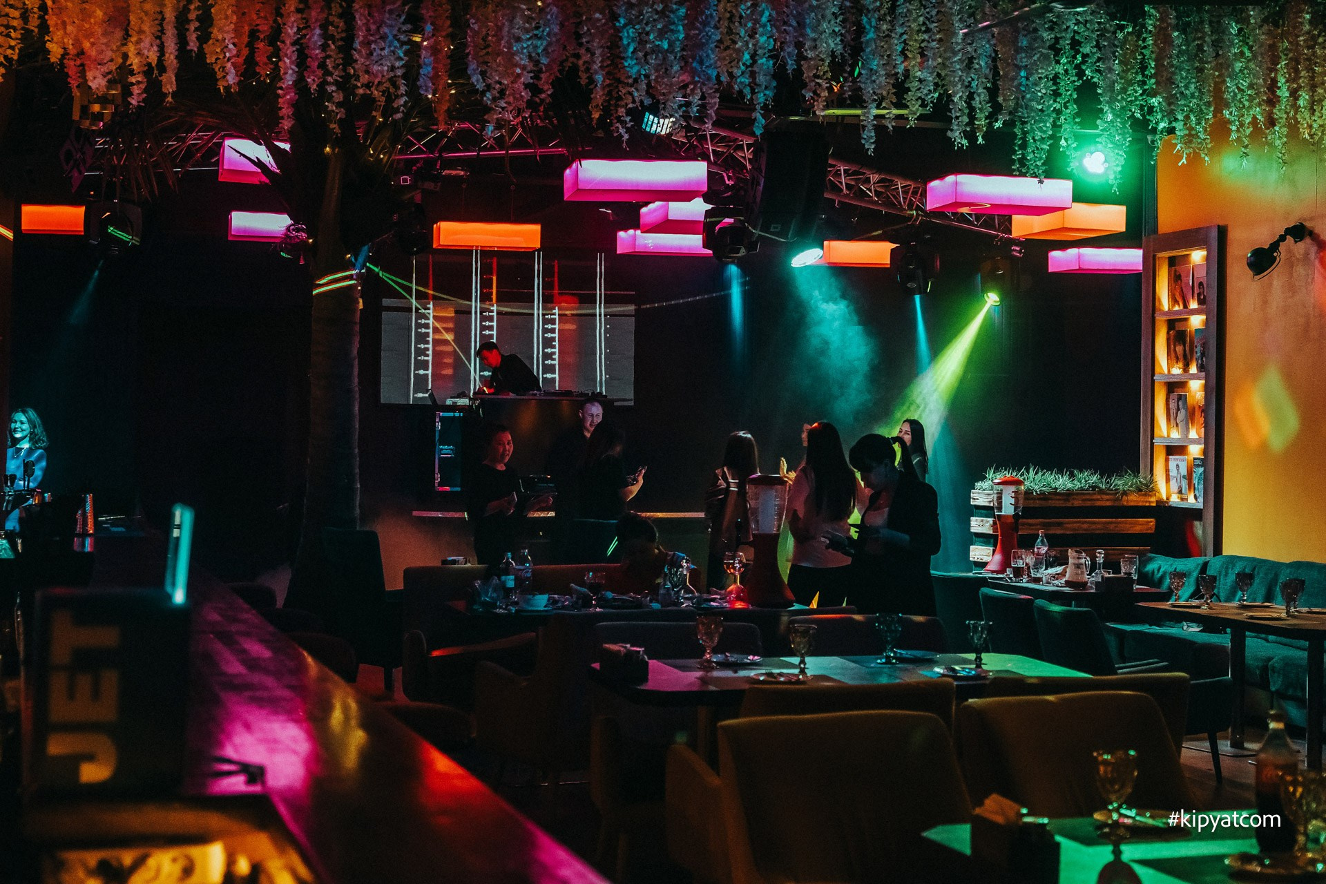 Casablanca. Астана Кипятком